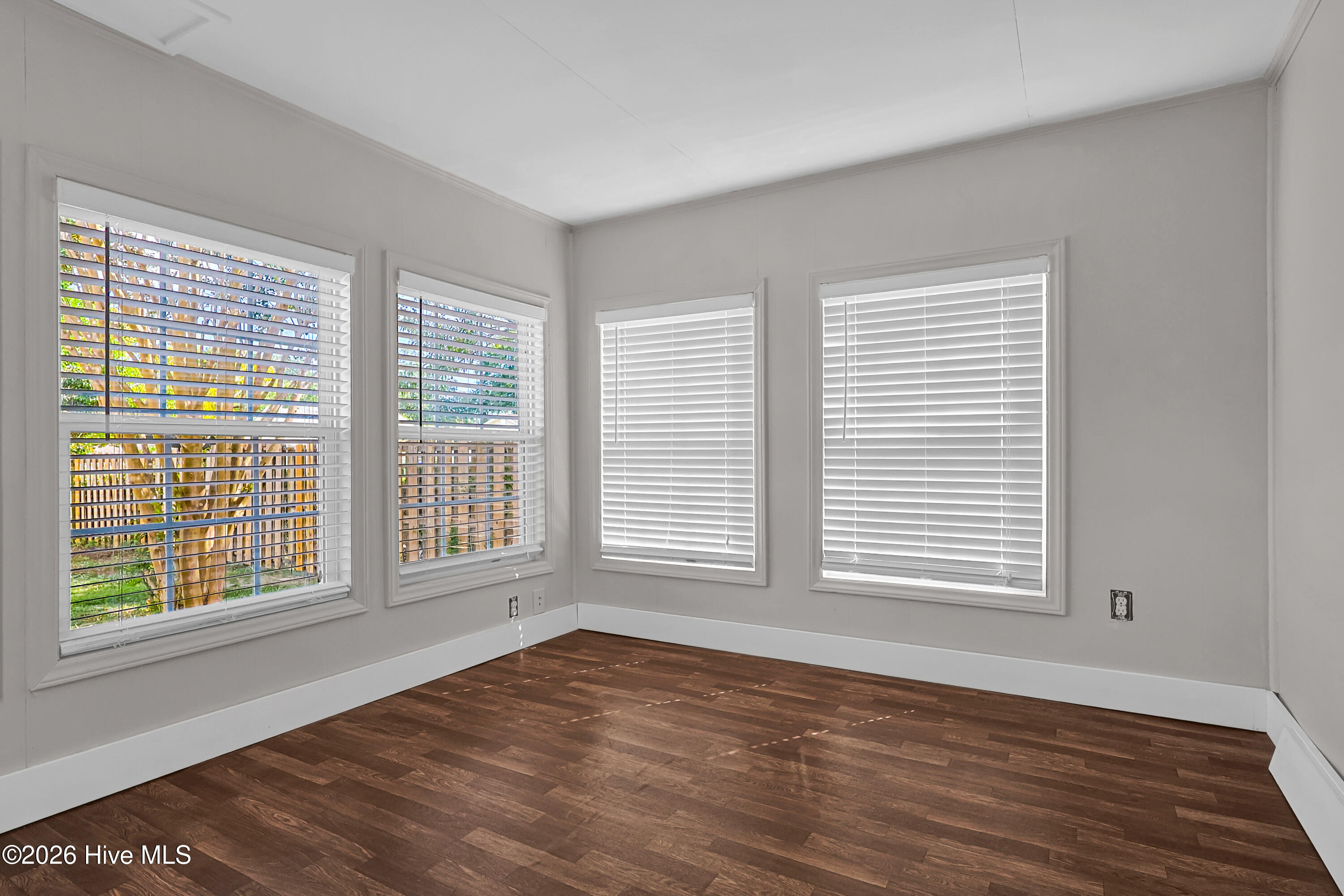 705 Swann Street Property Photo 50
