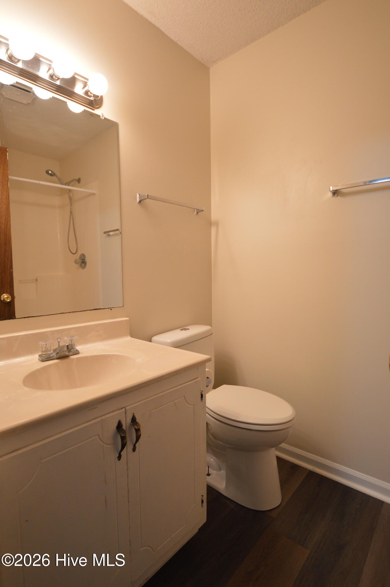 137 Windsor Court Property Photo 13