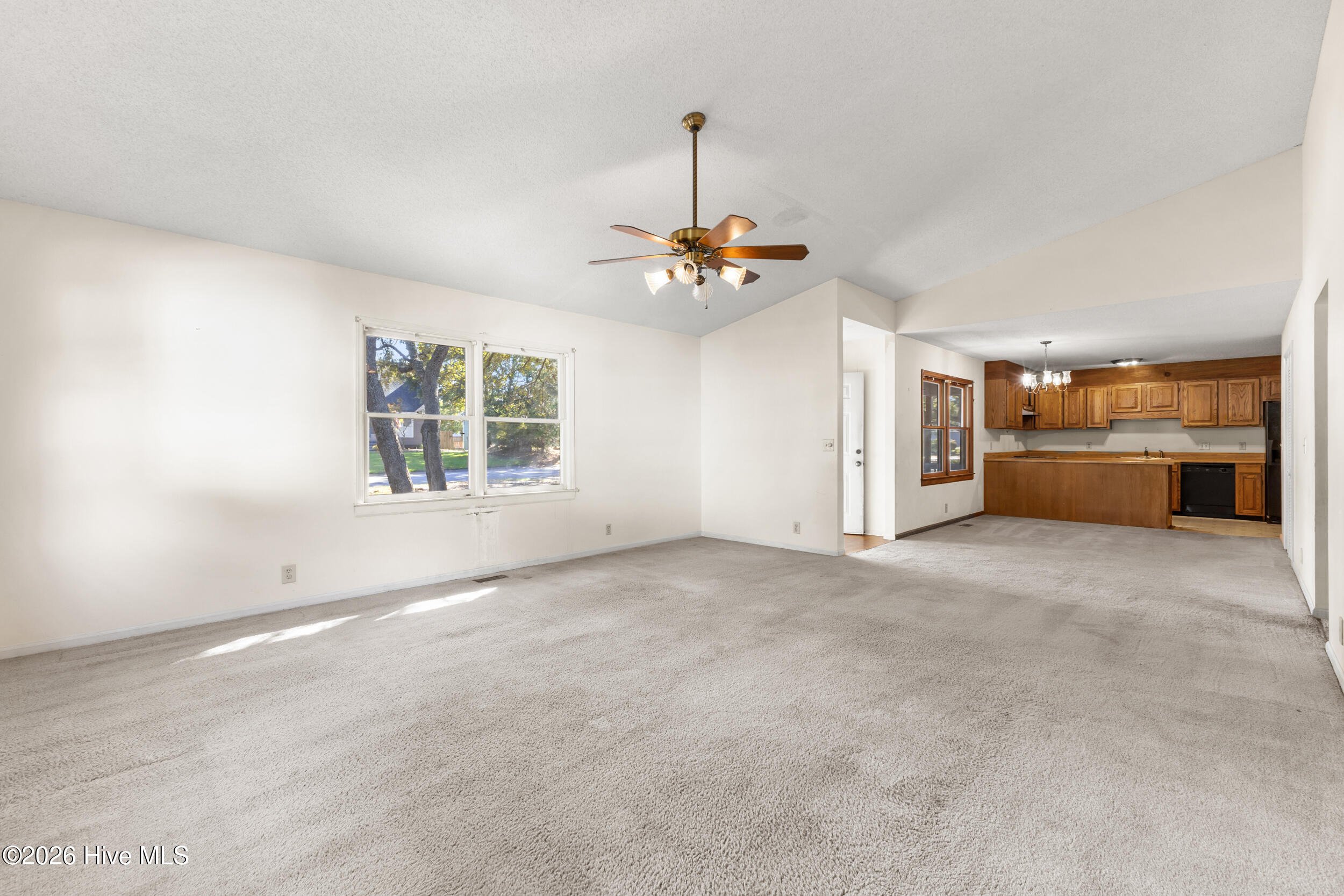 502 Peninsula Drive Property Photo 7