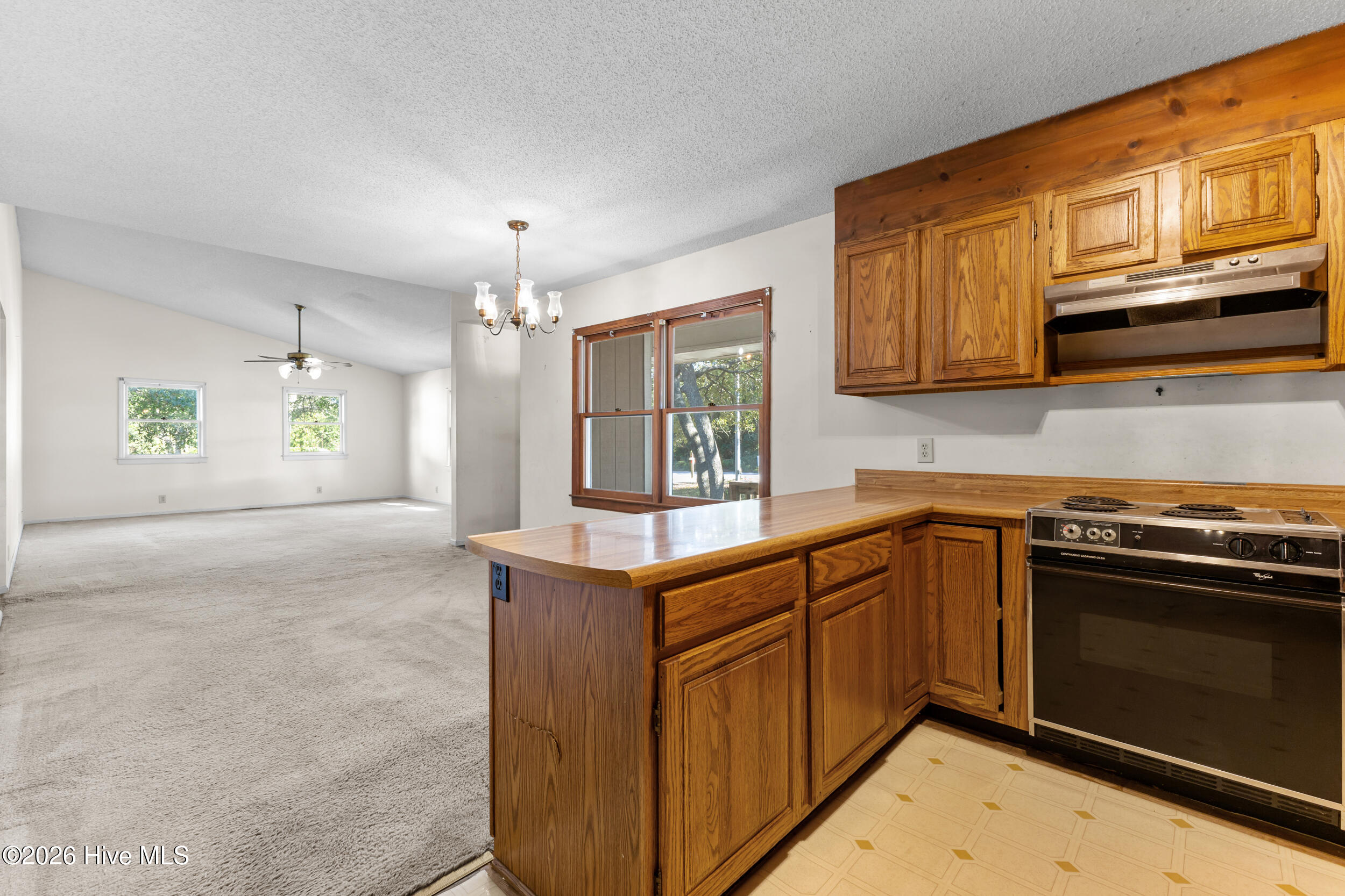 502 Peninsula Drive Property Photo 9