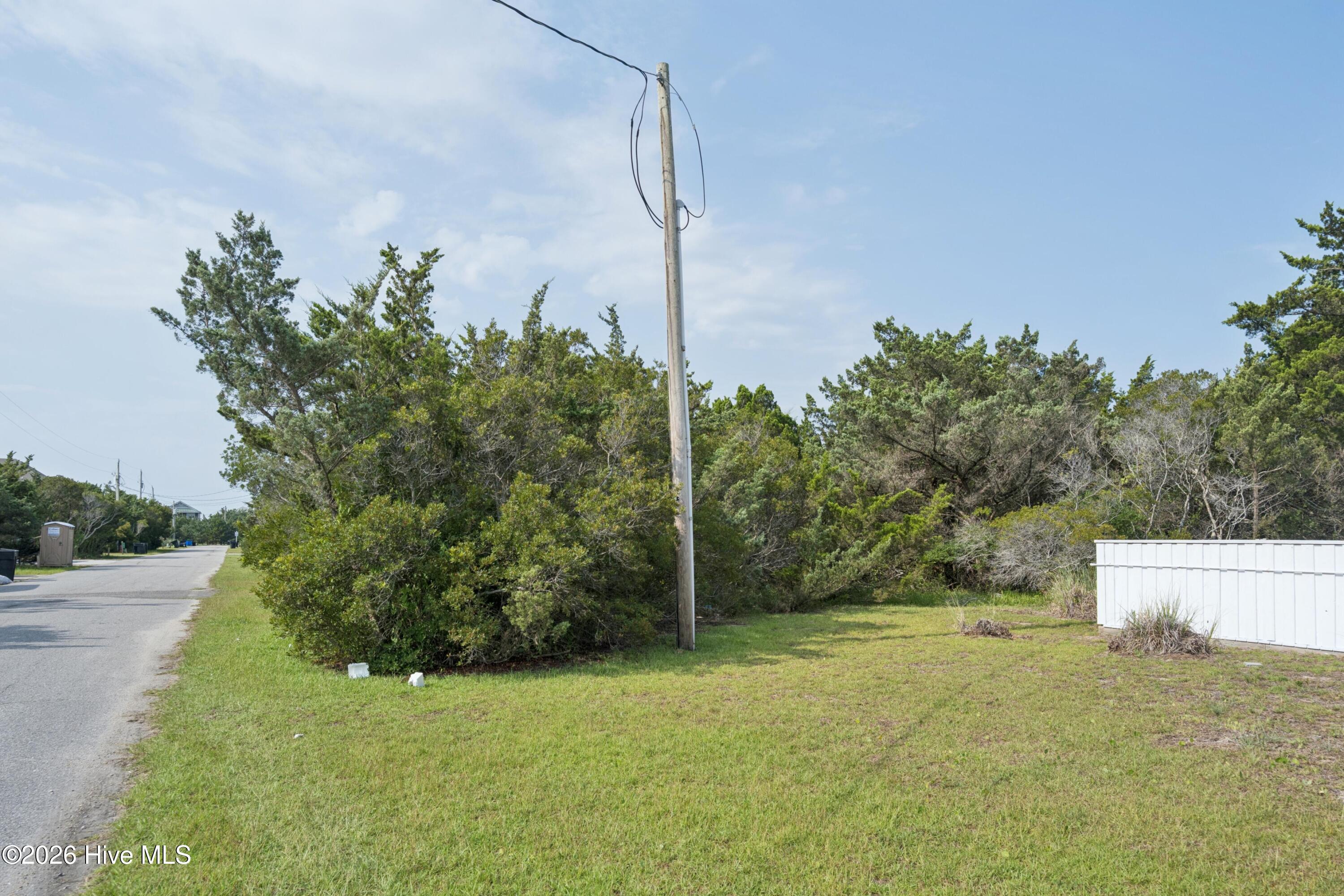 41050 Channel Court Property Photo 3