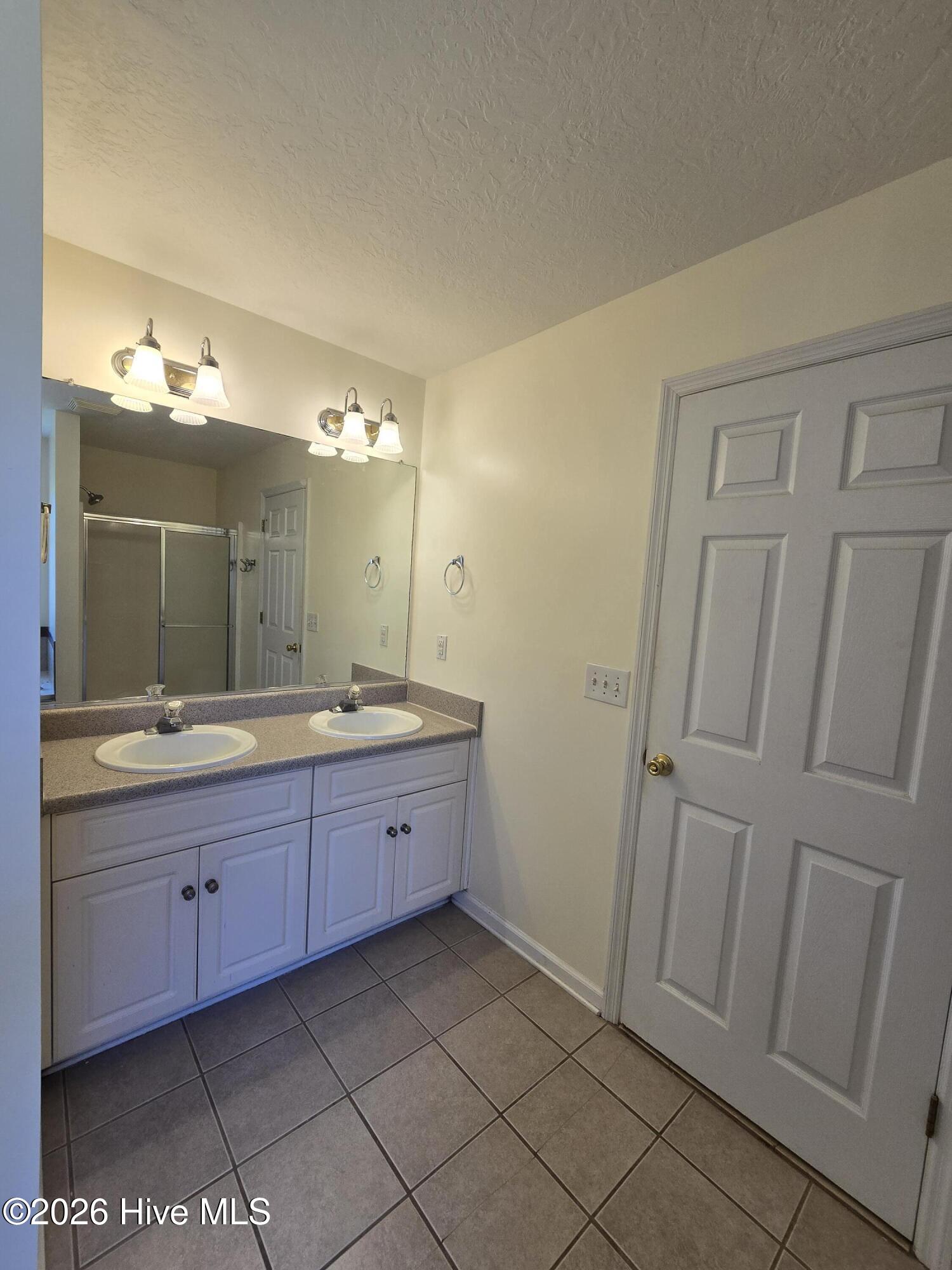 4536 Country Glen Circle Property Photo 24
