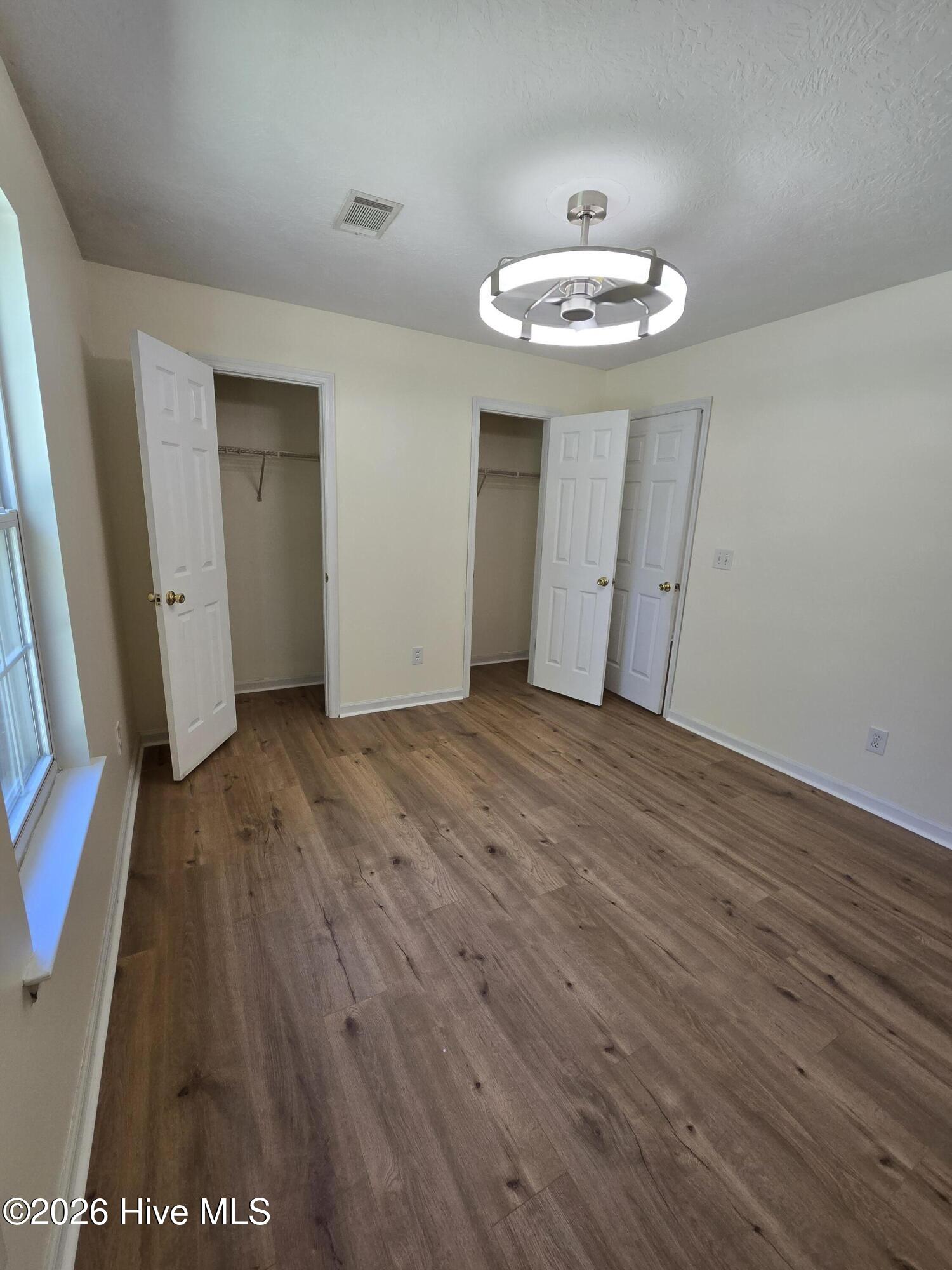 4536 Country Glen Circle Property Photo 29