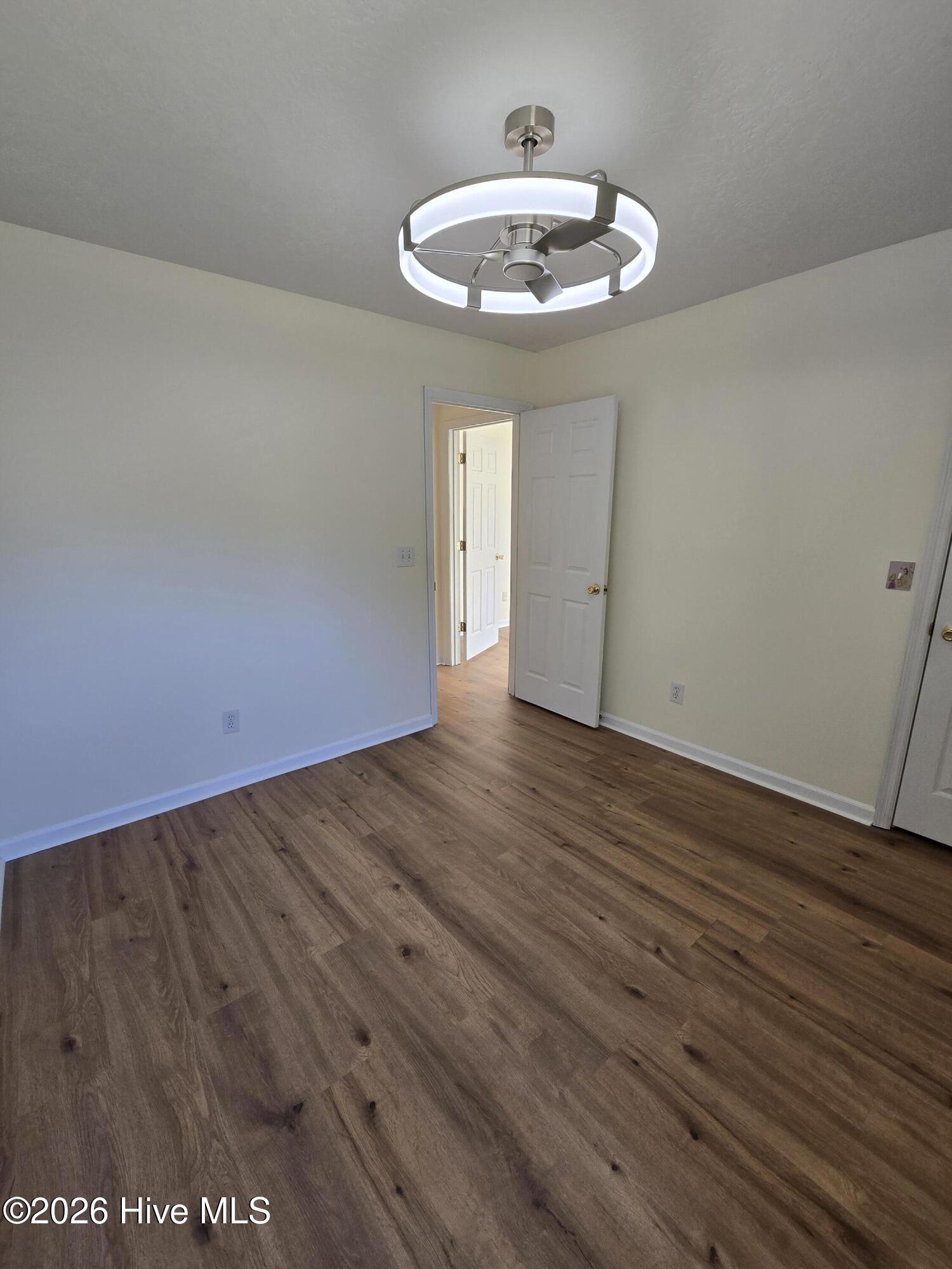 4536 Country Glen Circle Property Photo 37