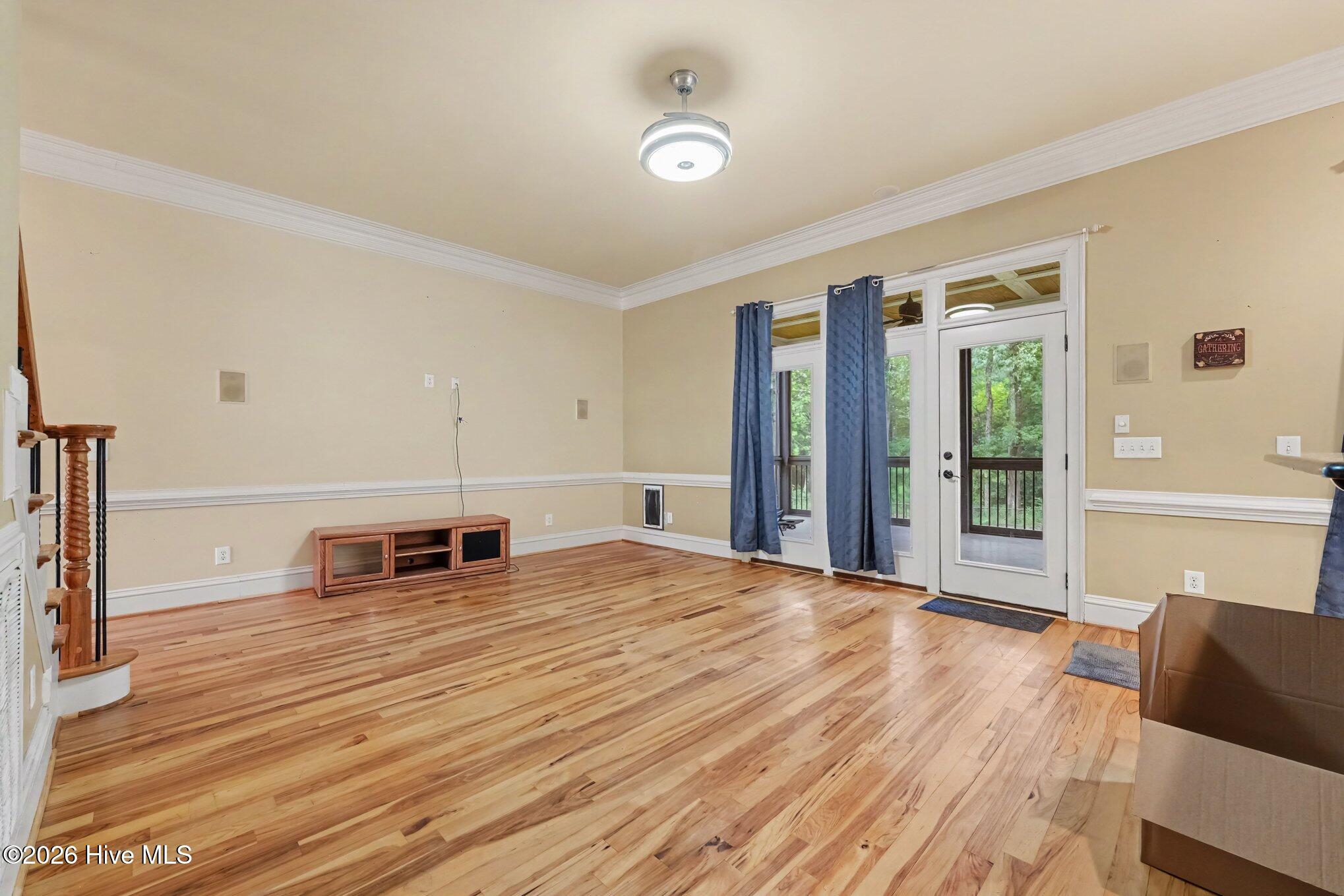 6490 Sid Road Property Photo 3