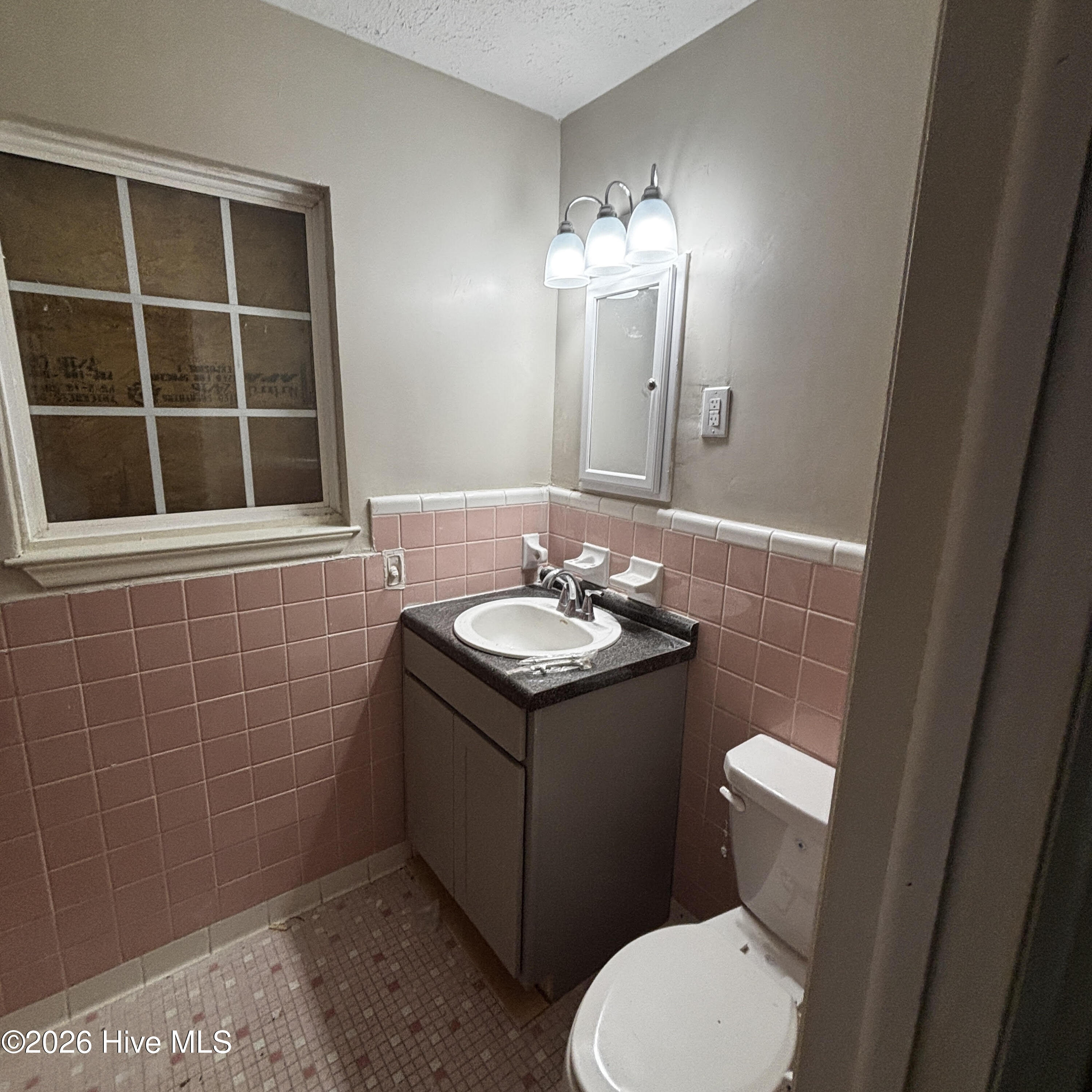 1342 Conklin Avenue Property Photo 10