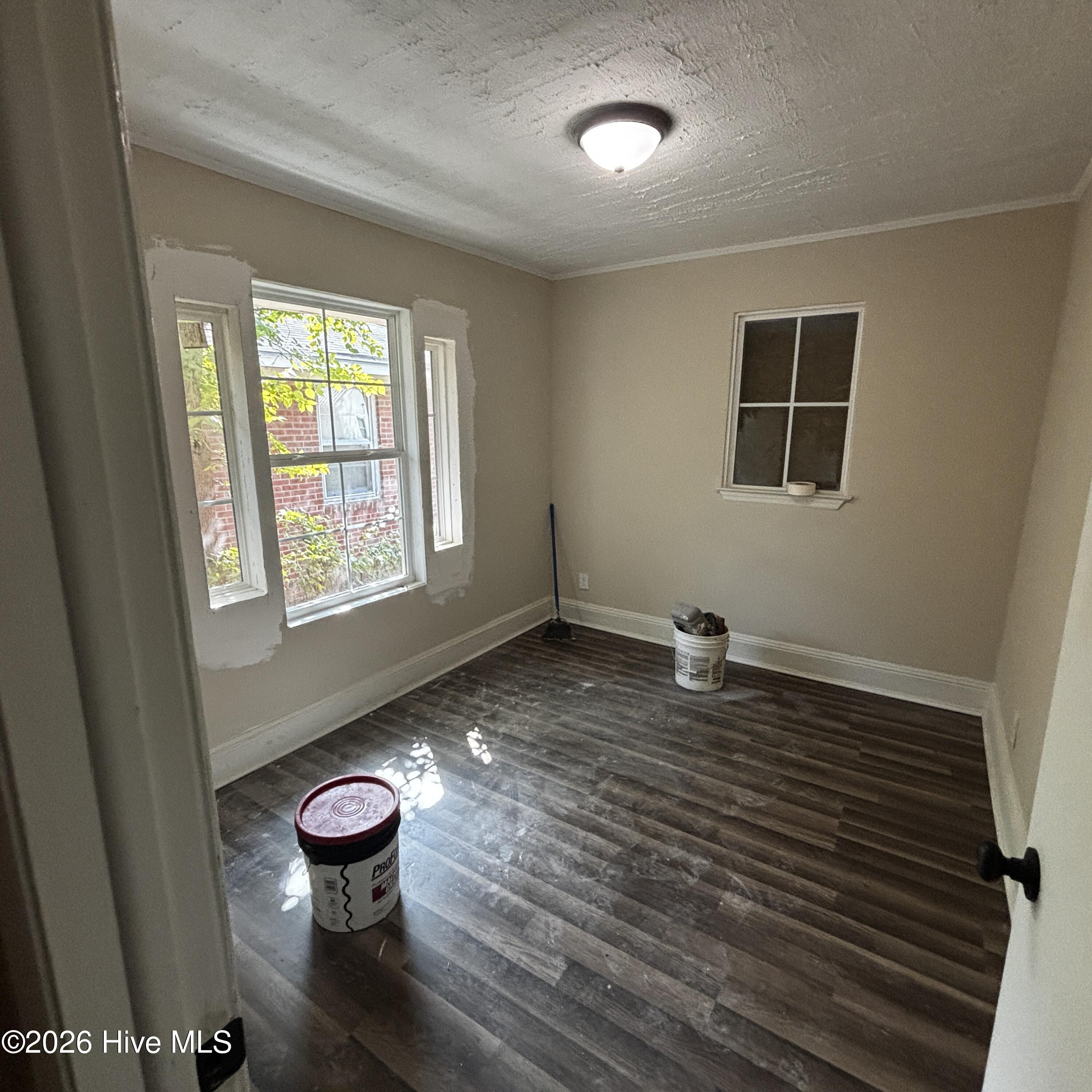 1342 Conklin Avenue Property Photo 12