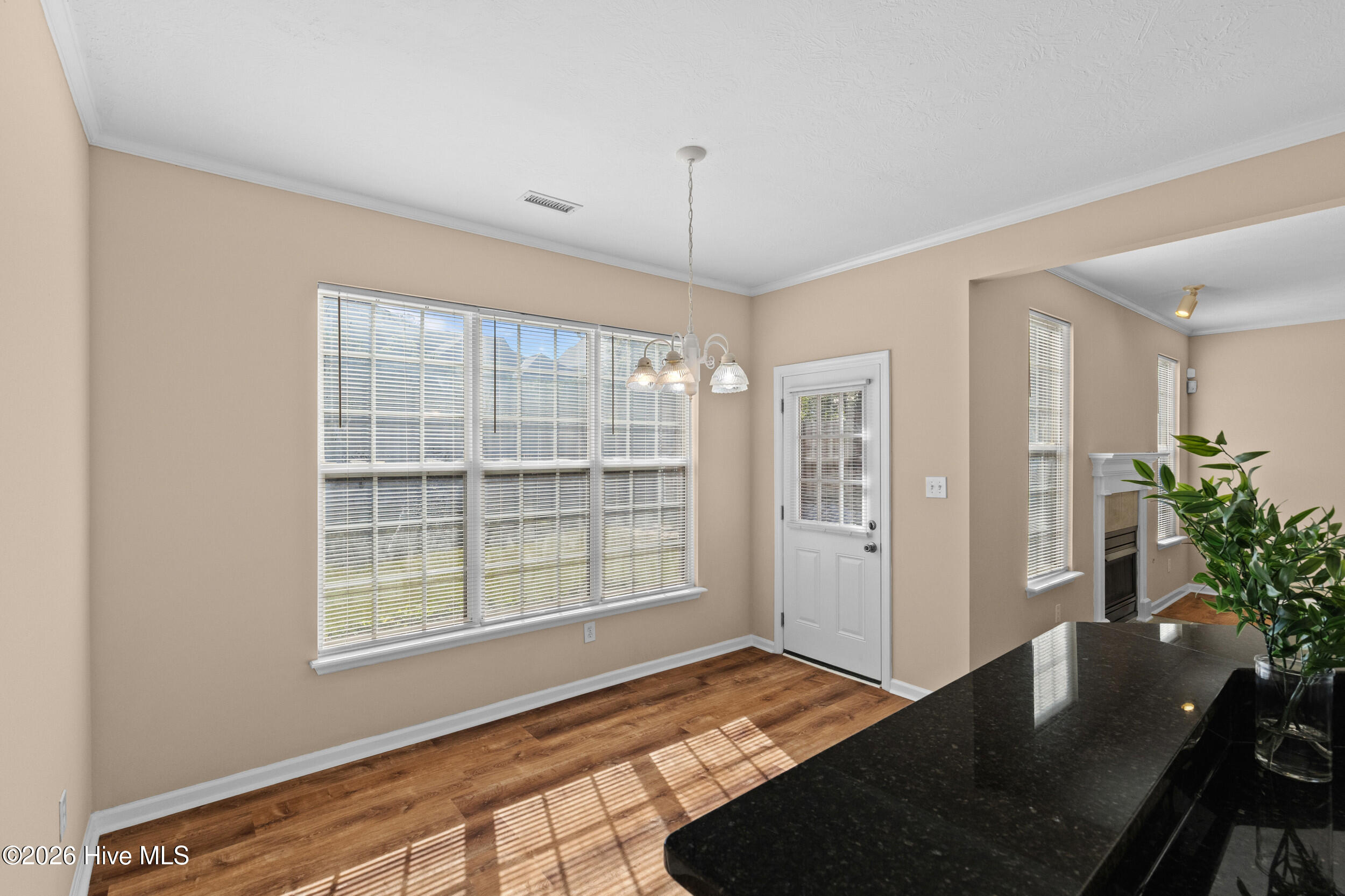 352 Heath Way Property Photo 16