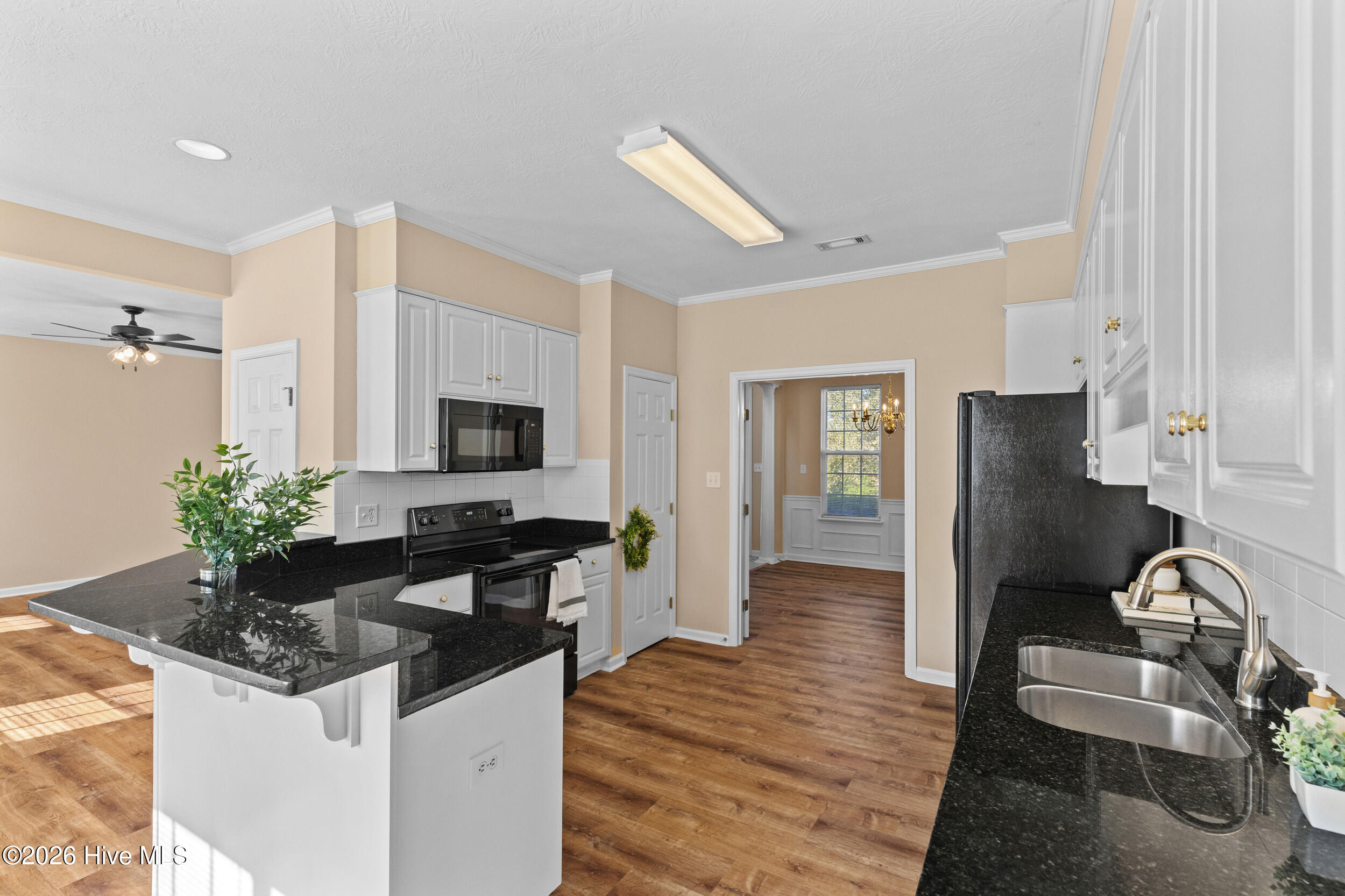 352 Heath Way Property Photo 17
