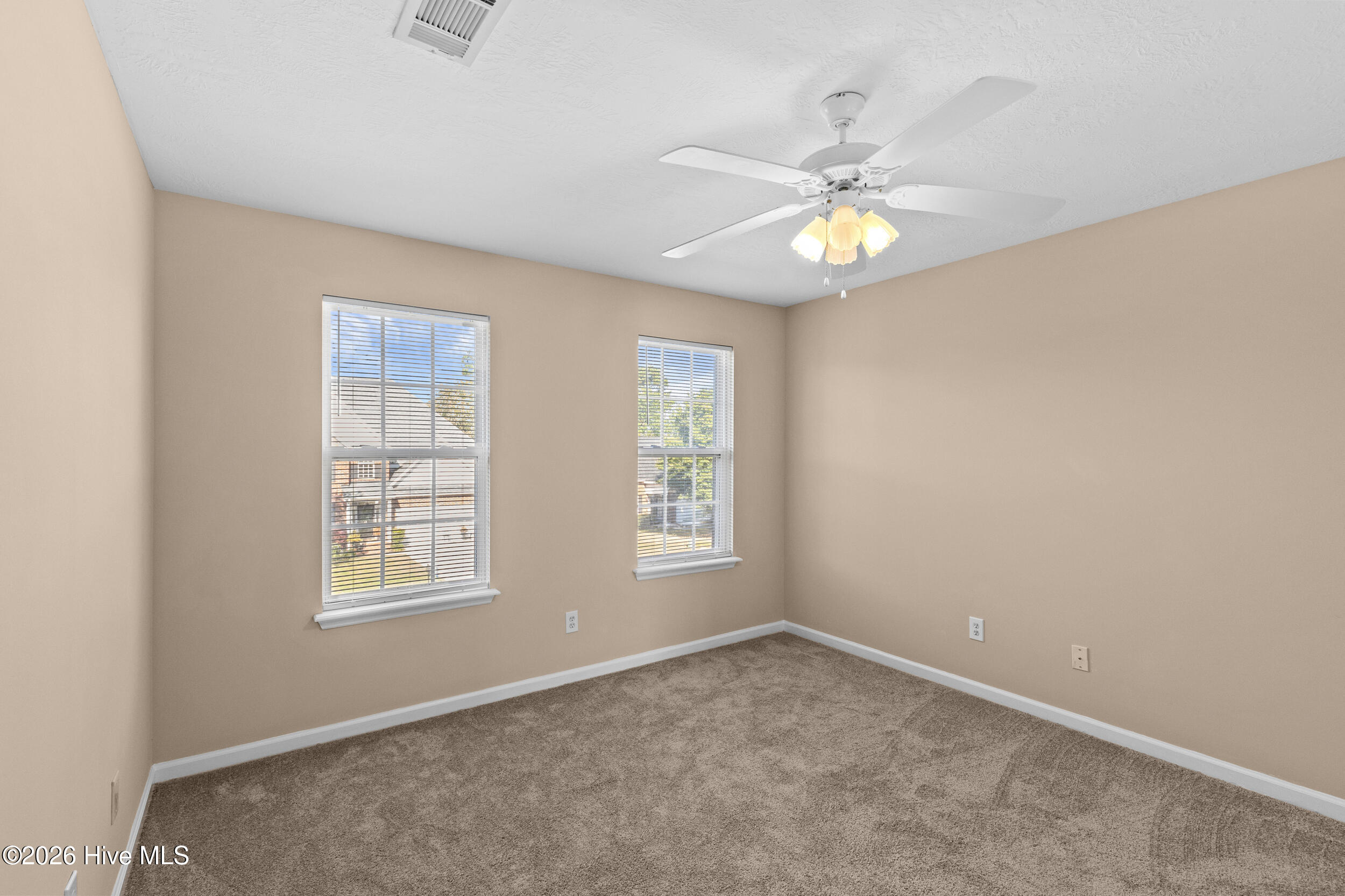 352 Heath Way Property Photo 35