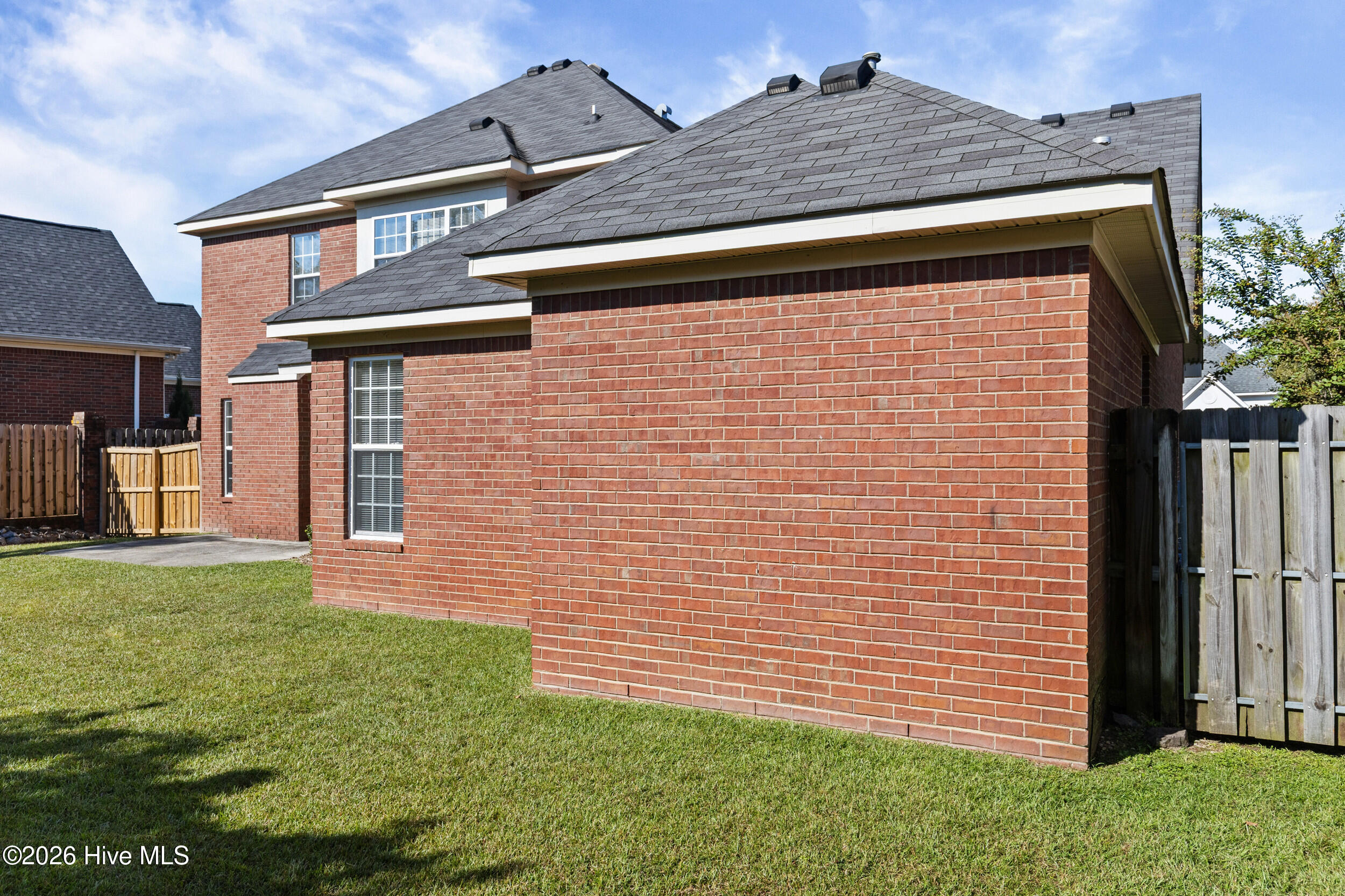 352 Heath Way Property Photo 40