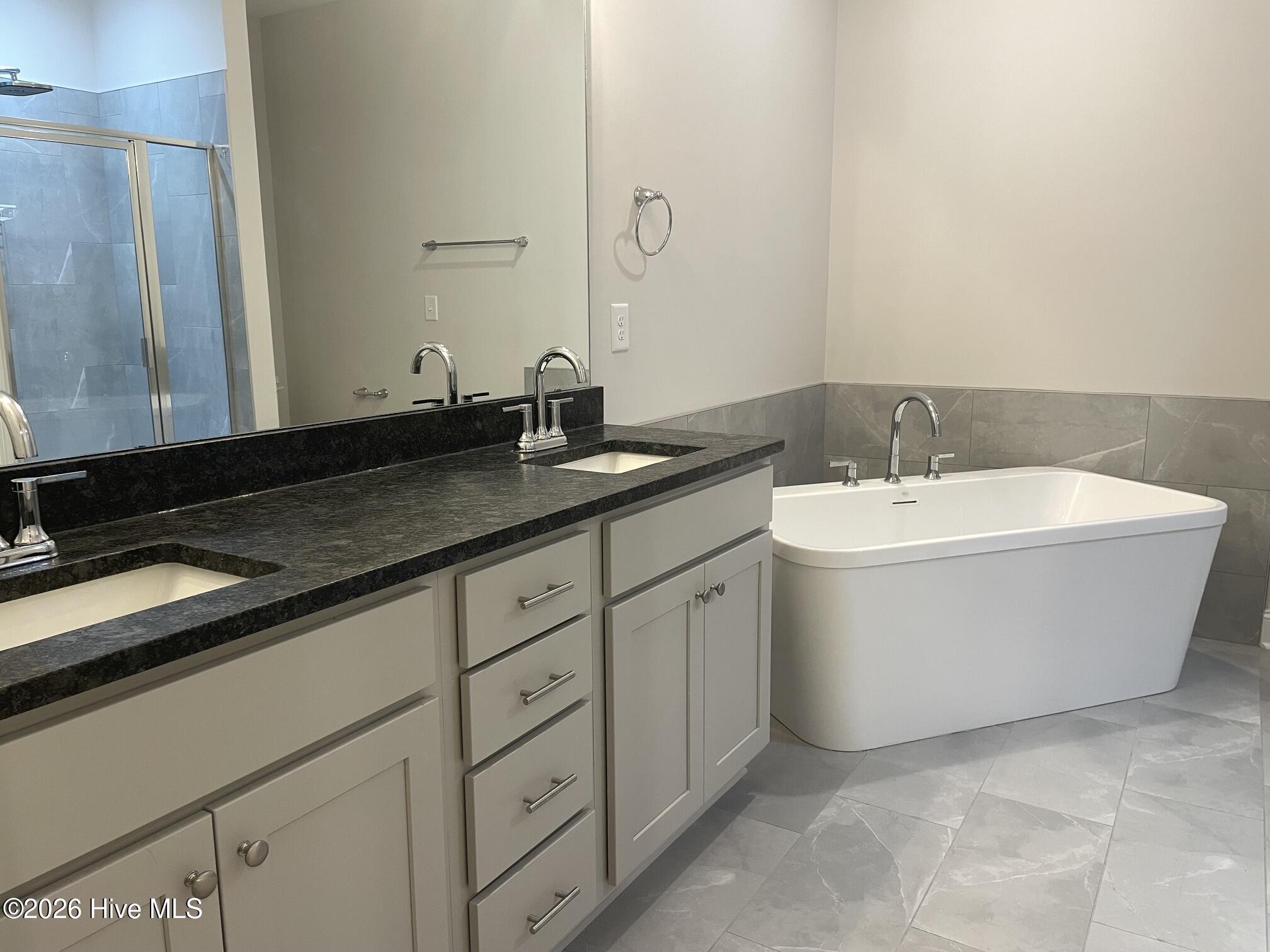 2124 Dartford Drive A Property Photo 14