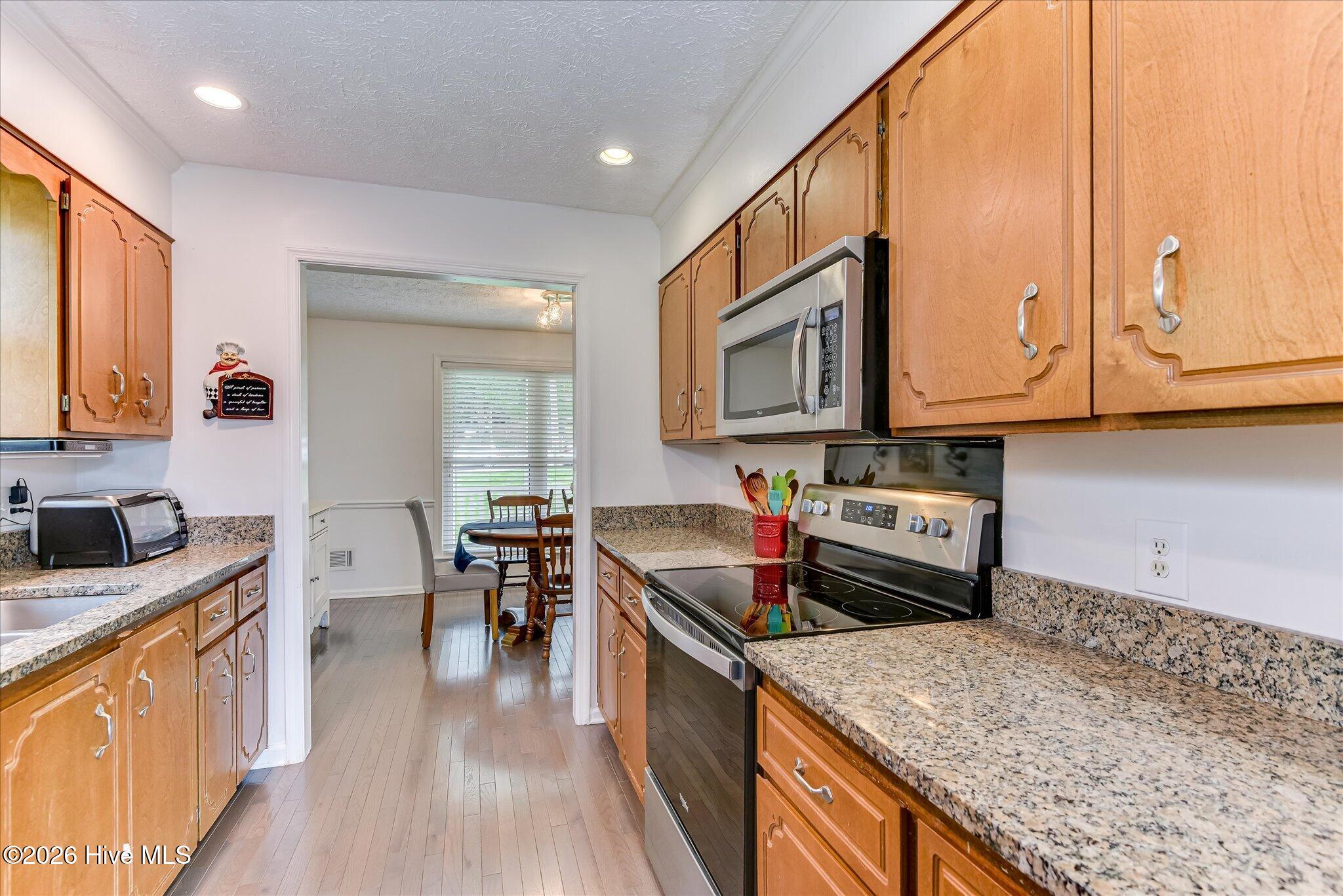 25 Foxhil Drive Property Photo 12