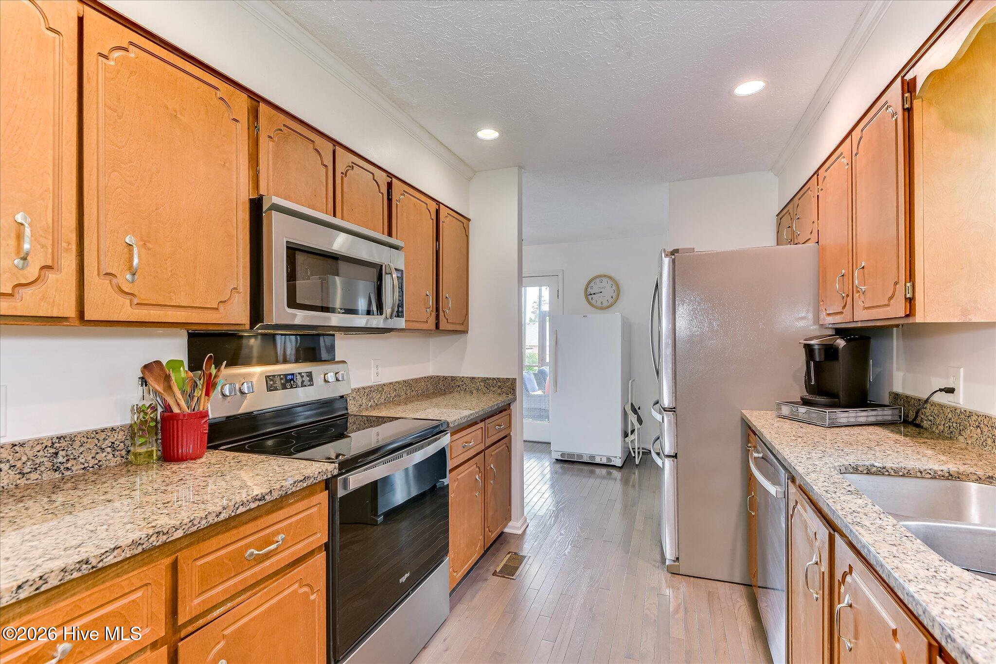 25 Foxhil Drive Property Photo 14
