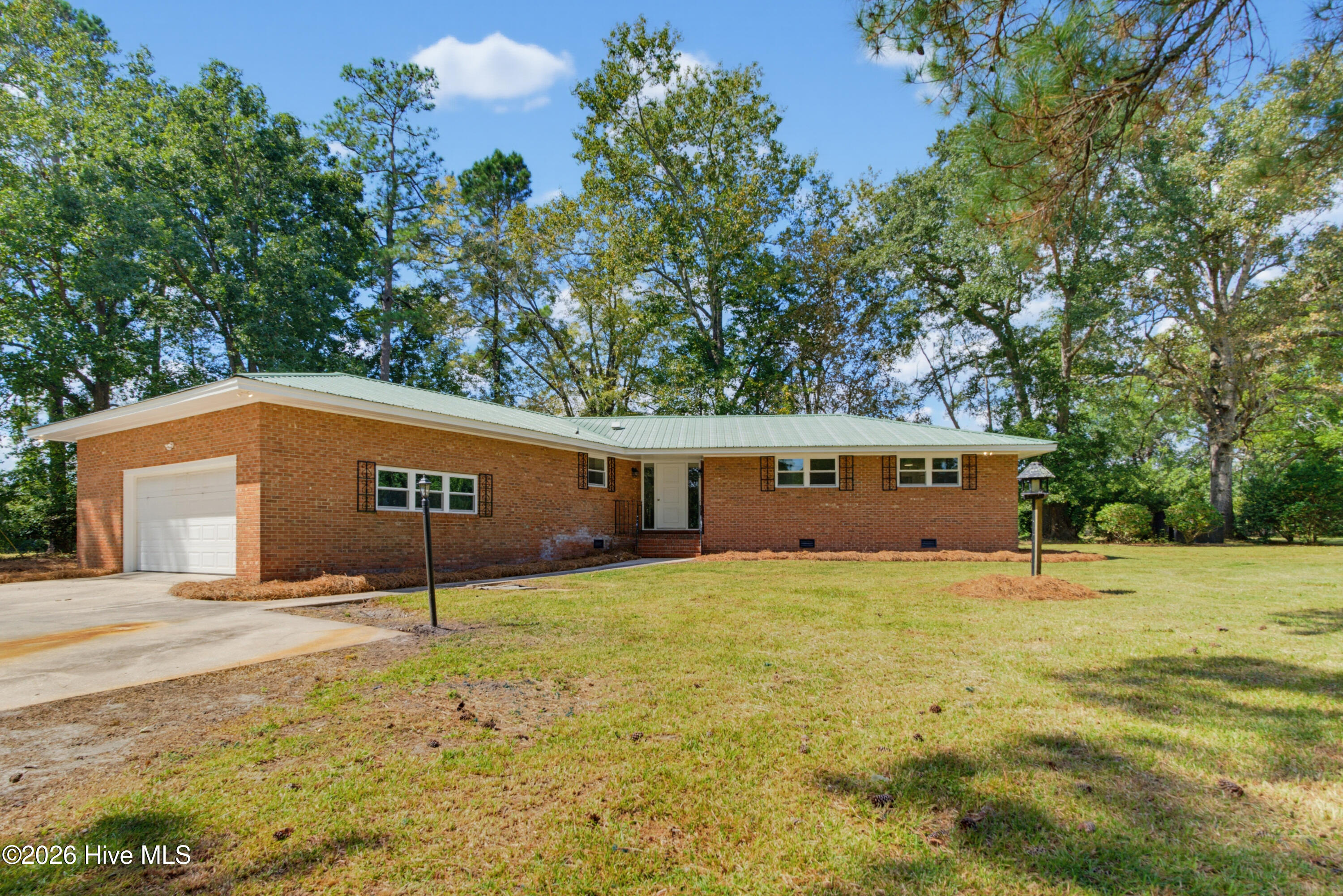 4635 Hallsboro Road N Property Photo 2