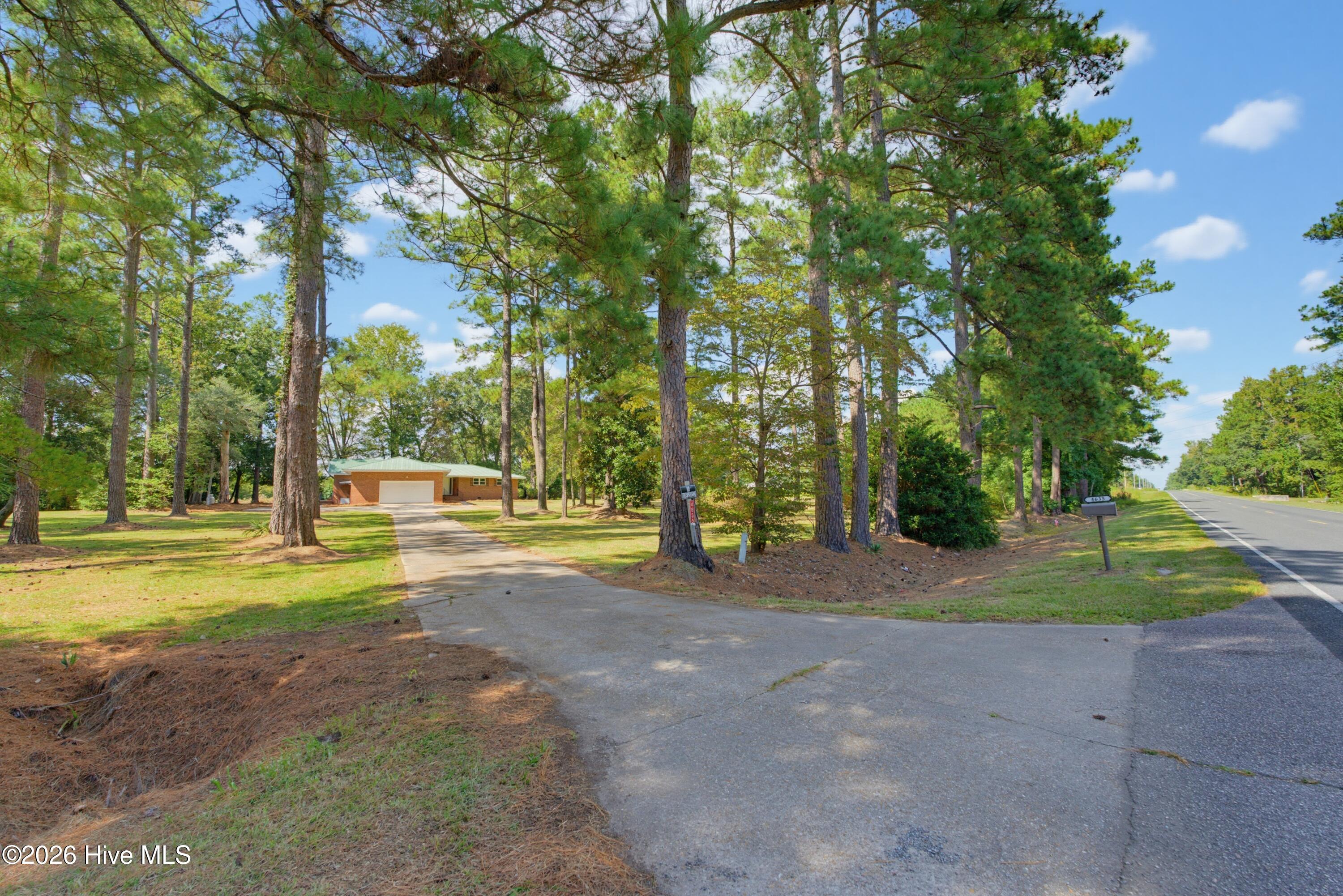 4635 Hallsboro Road N Property Photo 3