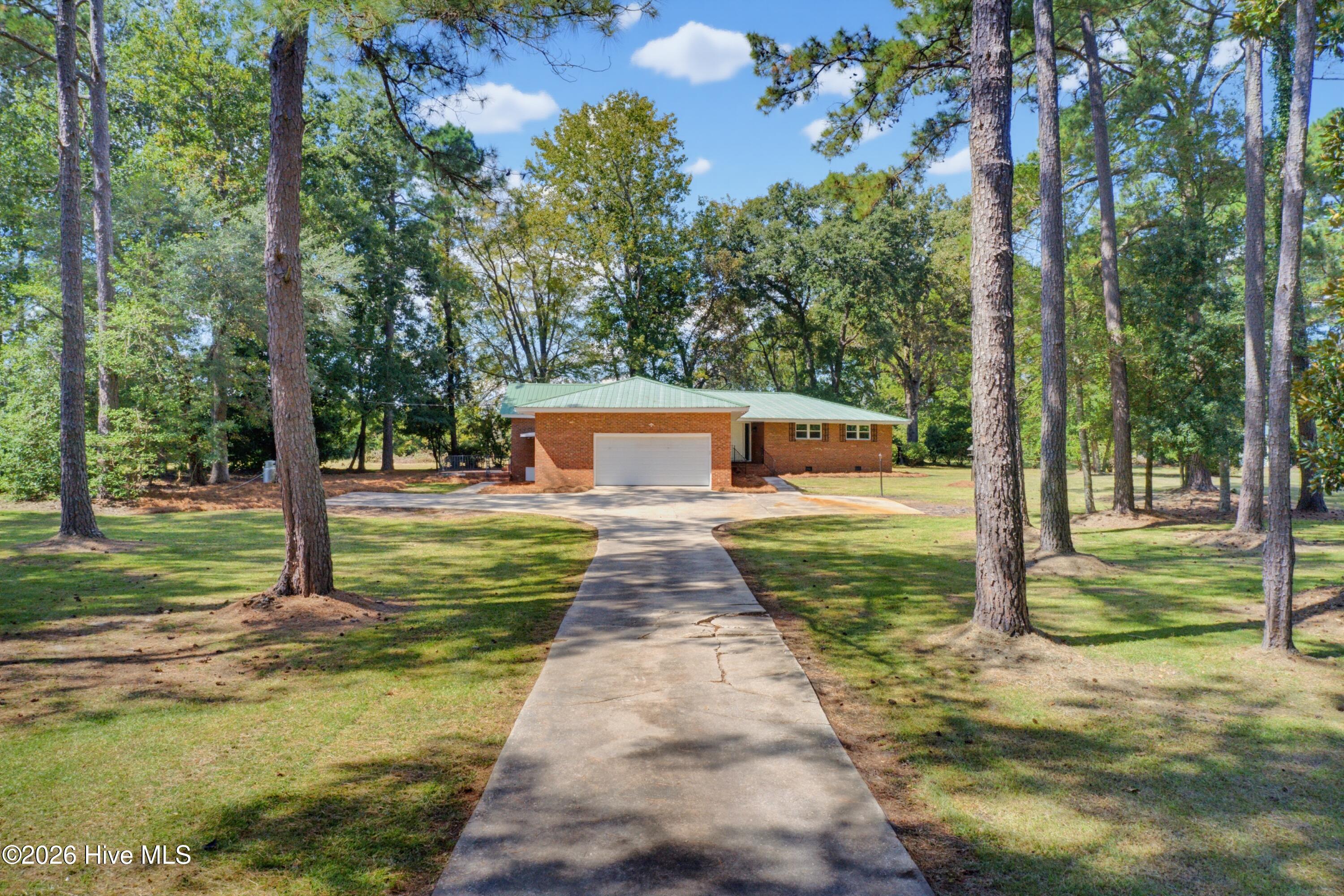 4635 Hallsboro Road N Property Photo 4
