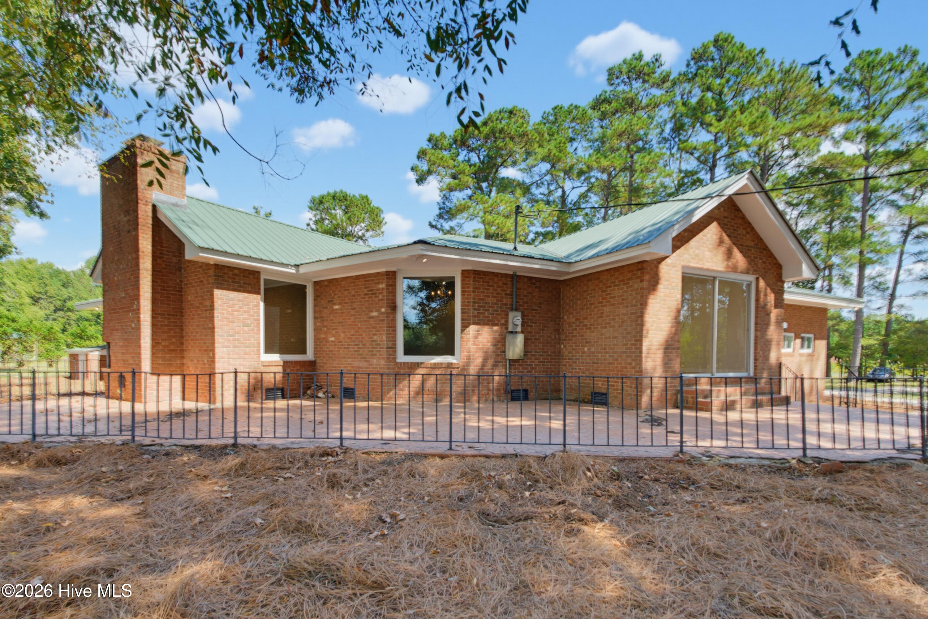 4635 Hallsboro Road N Property Photo 45