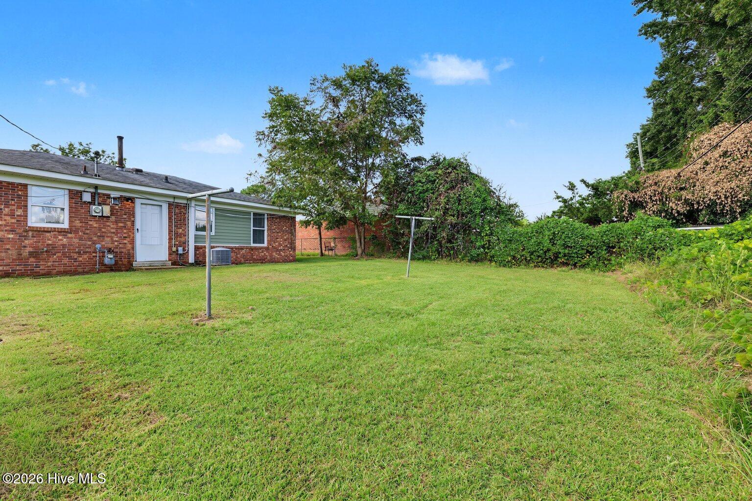 2913 Spaulding Drive Property Photo 3