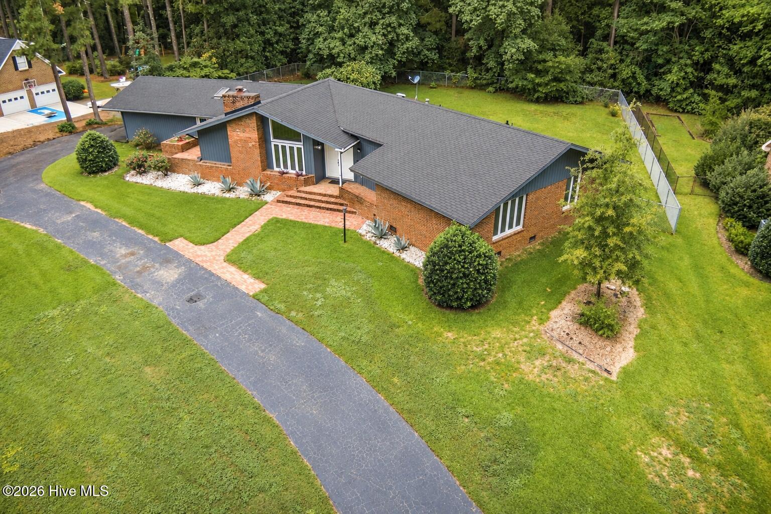 407 Bundy Lane Property Photo 3