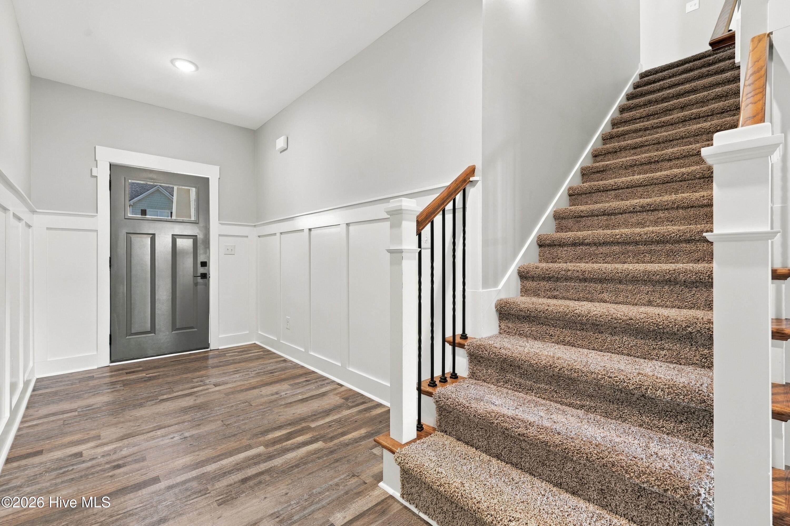 3052 Candlelight Drive Property Photo 4