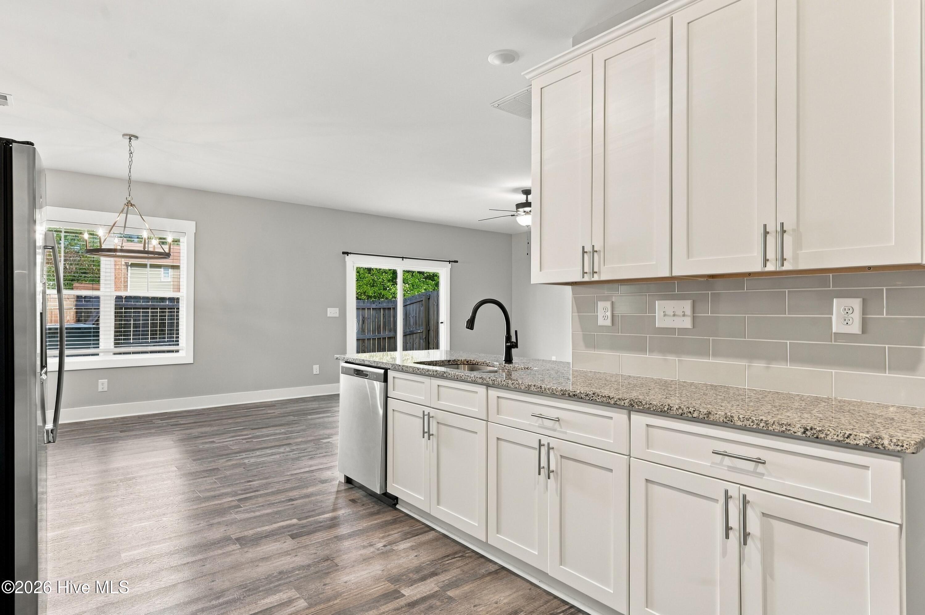 3052 Candlelight Drive Property Photo 13