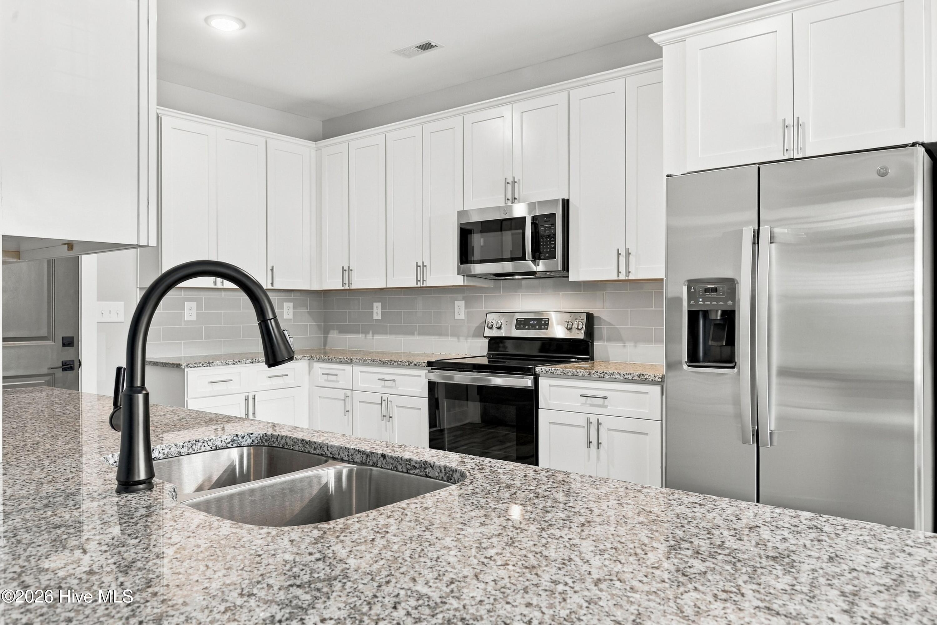 3052 Candlelight Drive Property Photo 16