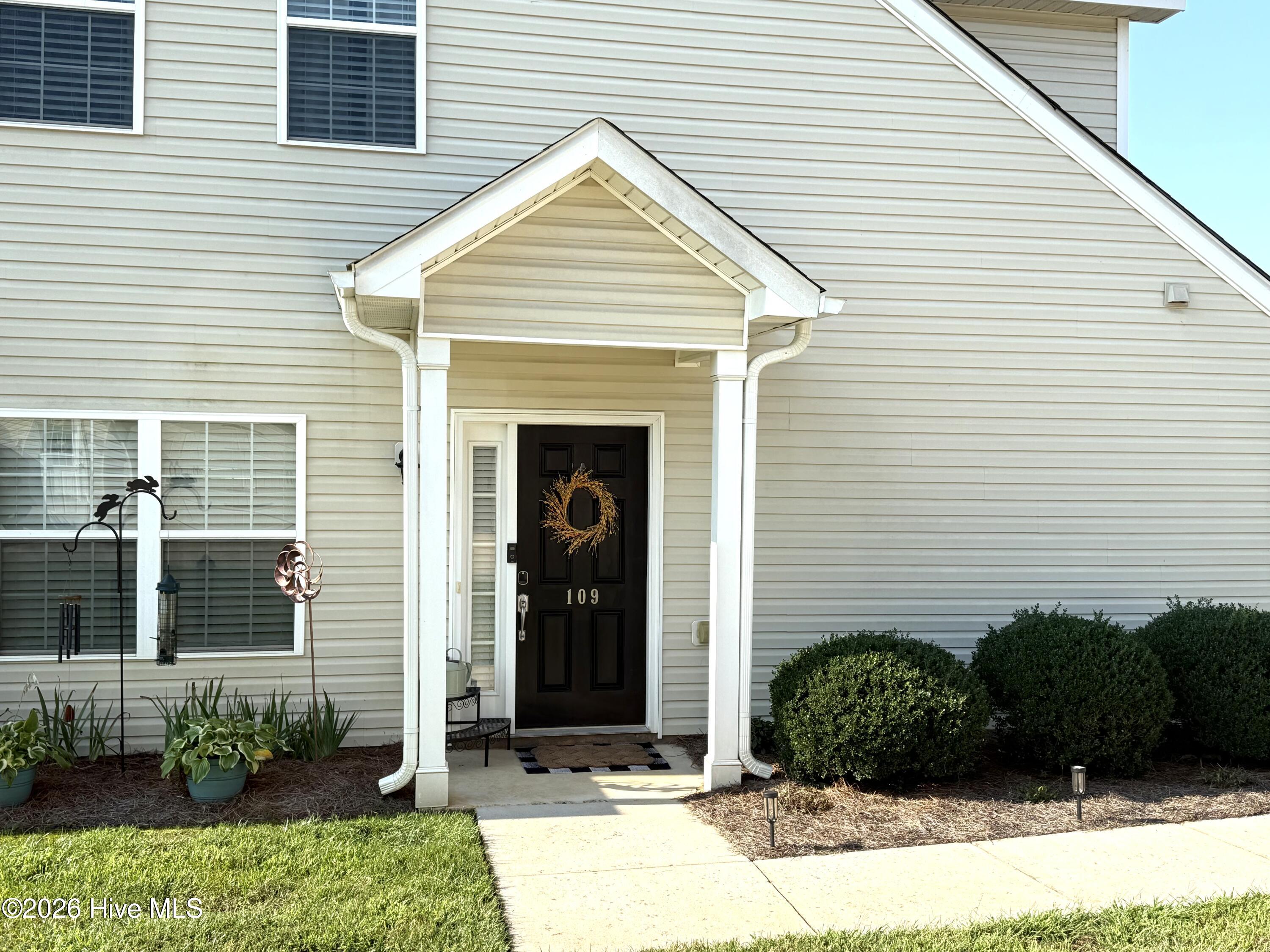 109 Penry Lane Property Photo 2
