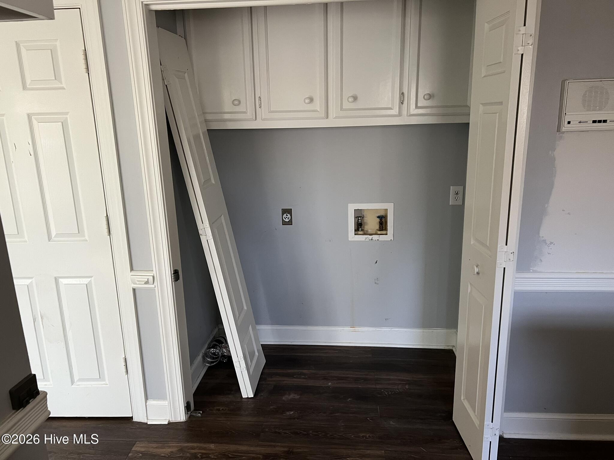 214 E Raintree Lane Property Photo 12