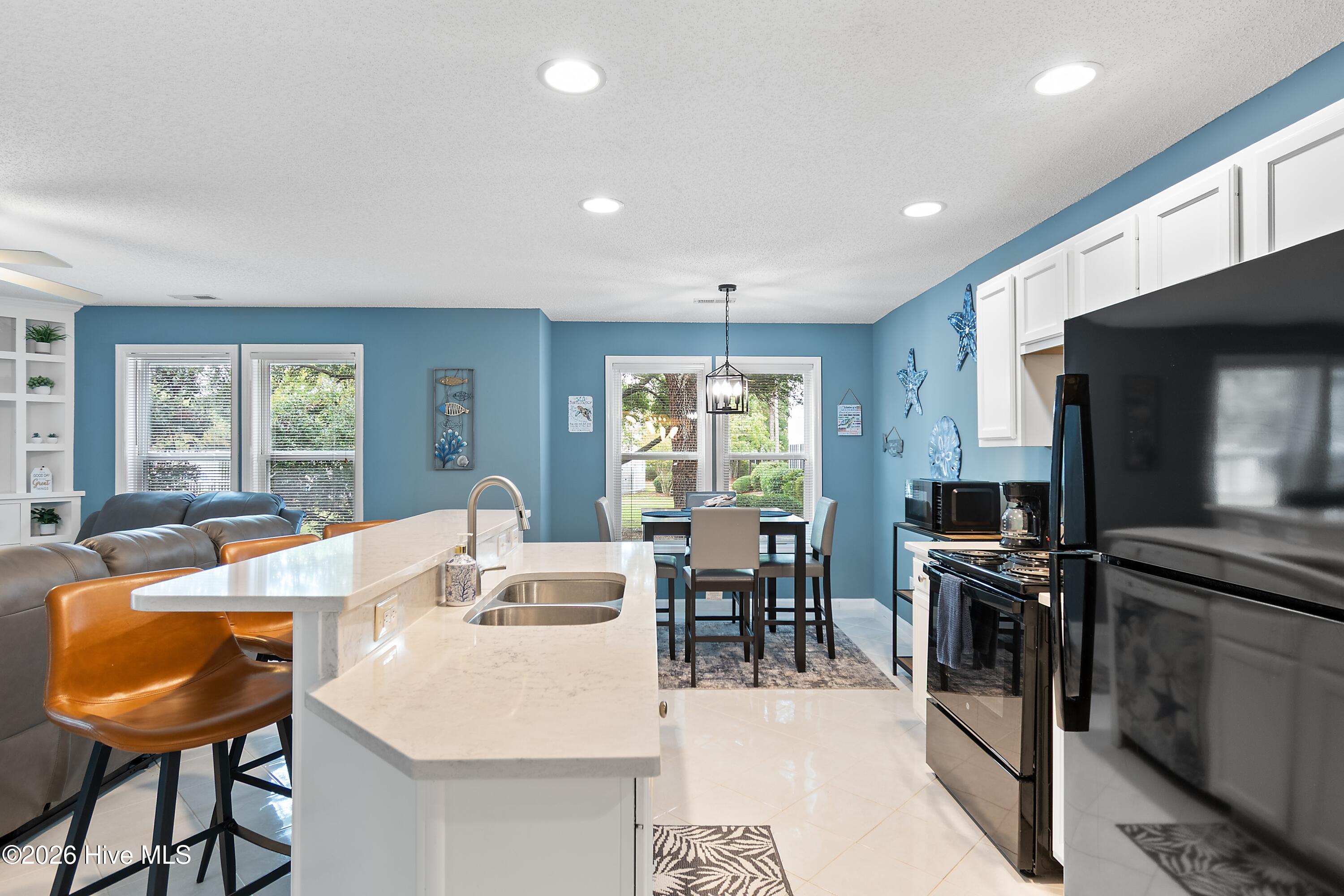 3350 Club Villas Drive 1302 Property Photo 5
