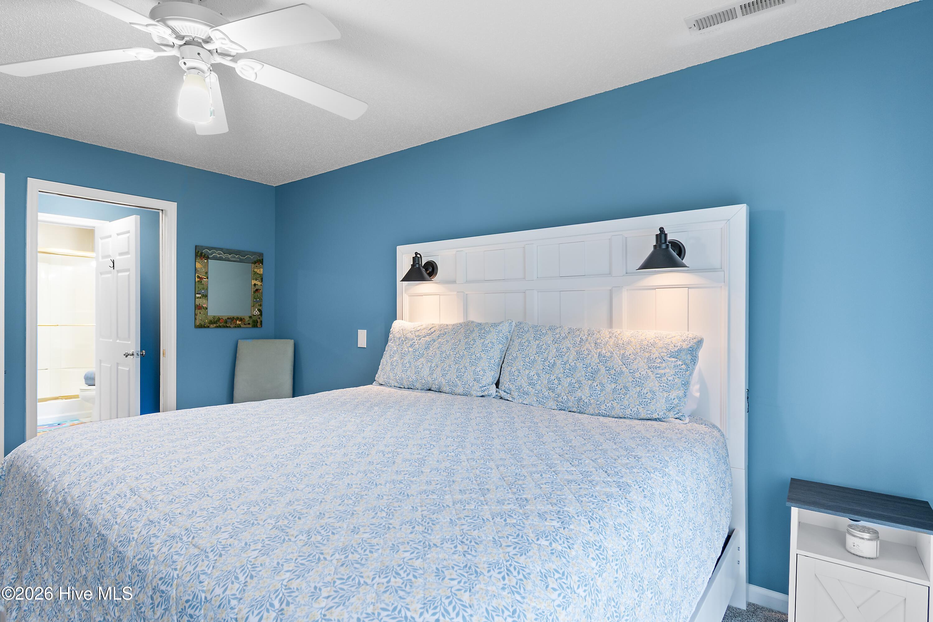 3350 Club Villas Drive 1302 Property Photo 18