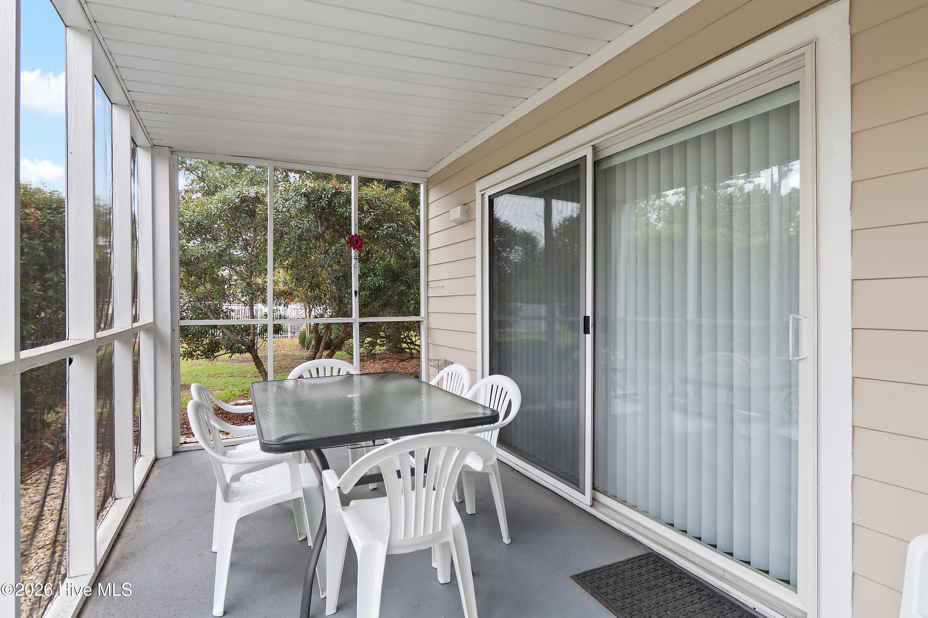 3350 Club Villas Drive 1302 Property Photo 28