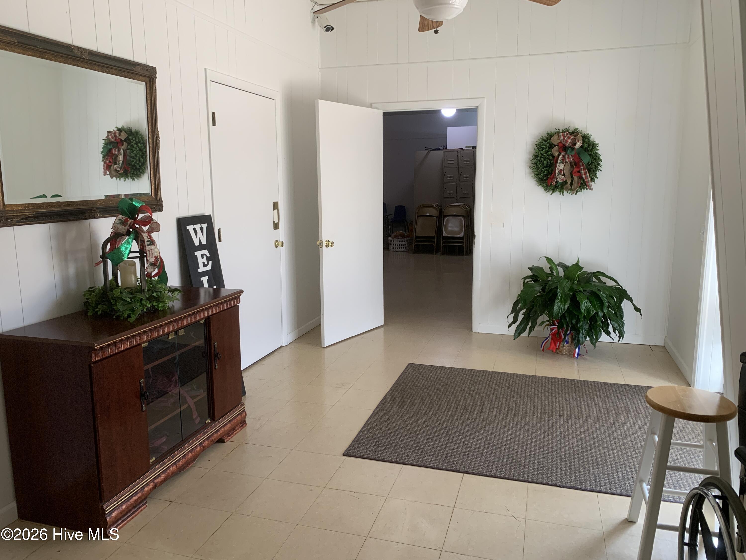 2720 W Main Street Property Photo 11