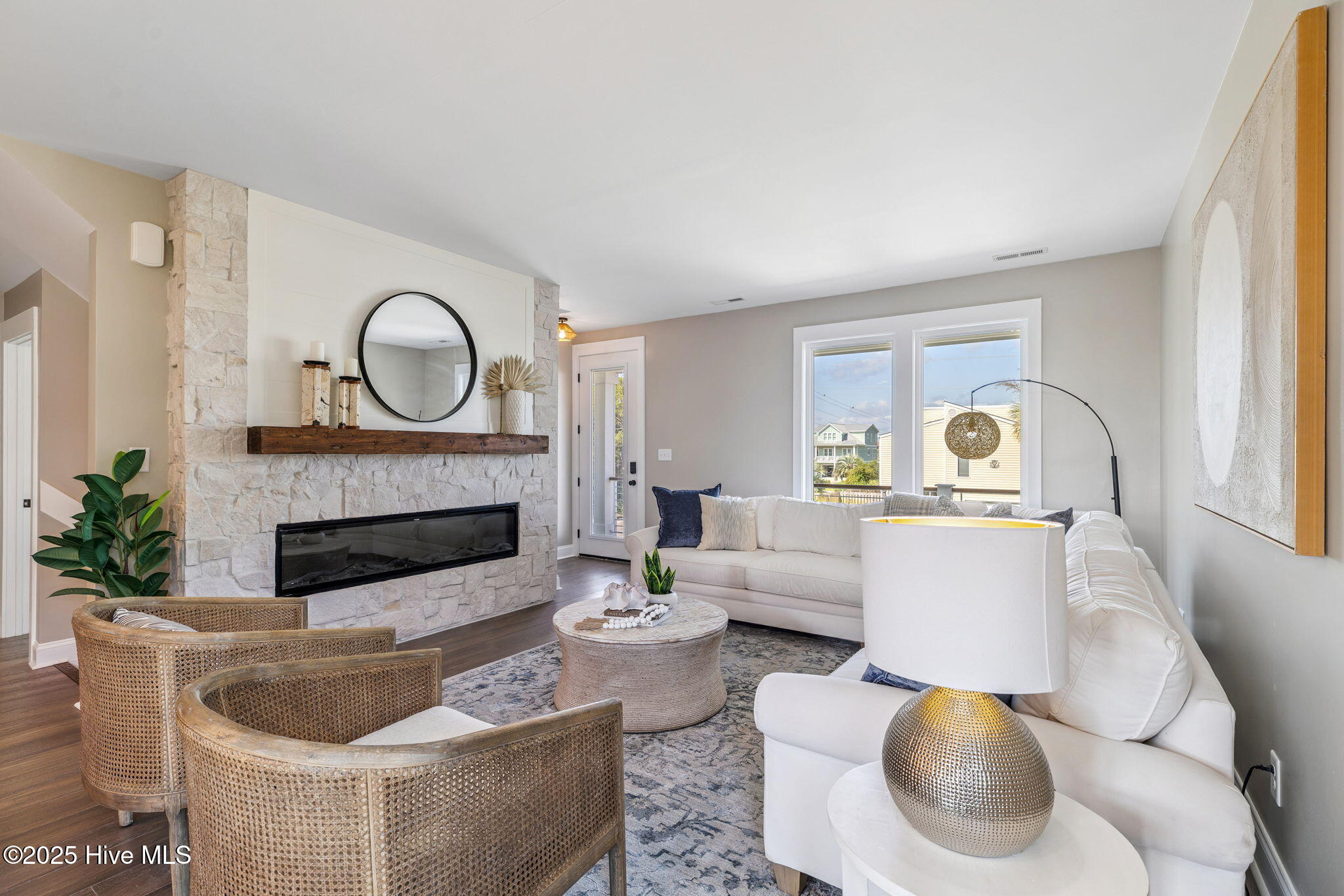 300 Georgia Avenue Property Photo 6