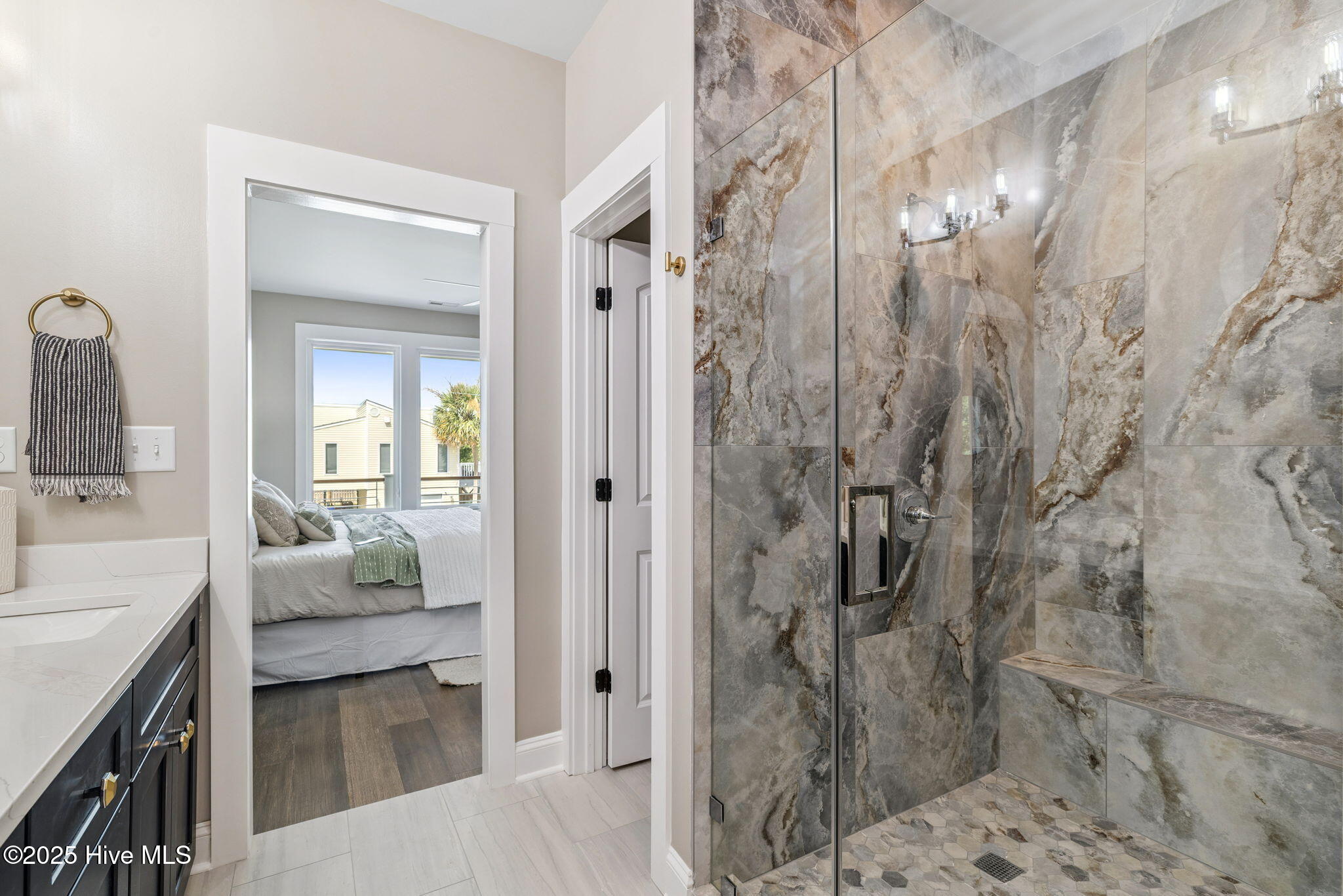 300 Georgia Avenue Property Photo 23