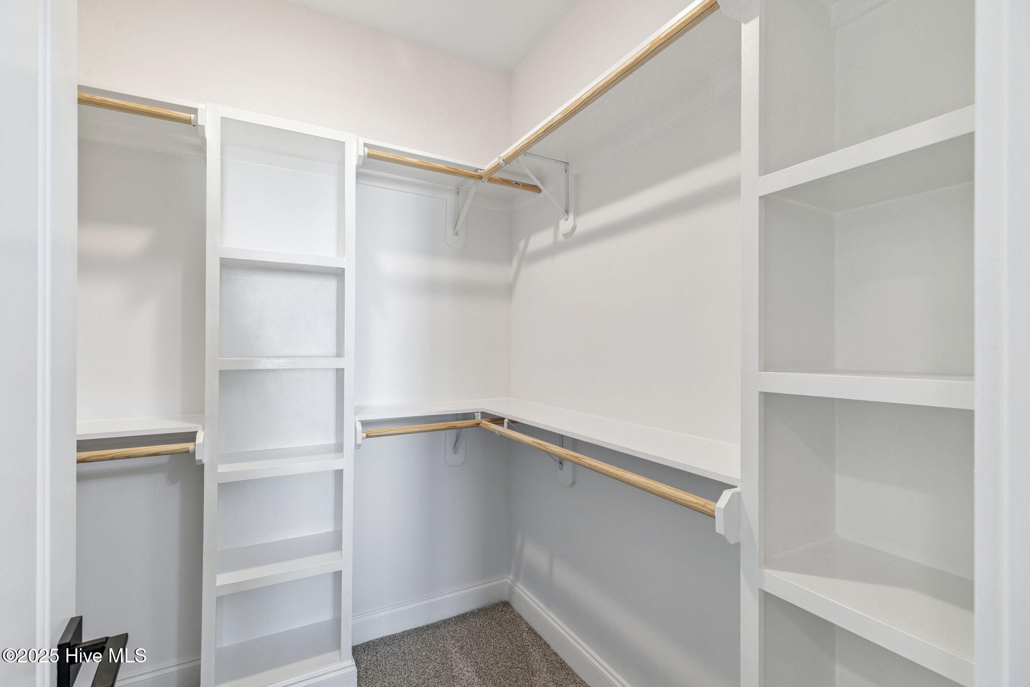 300 Georgia Avenue Property Photo 25