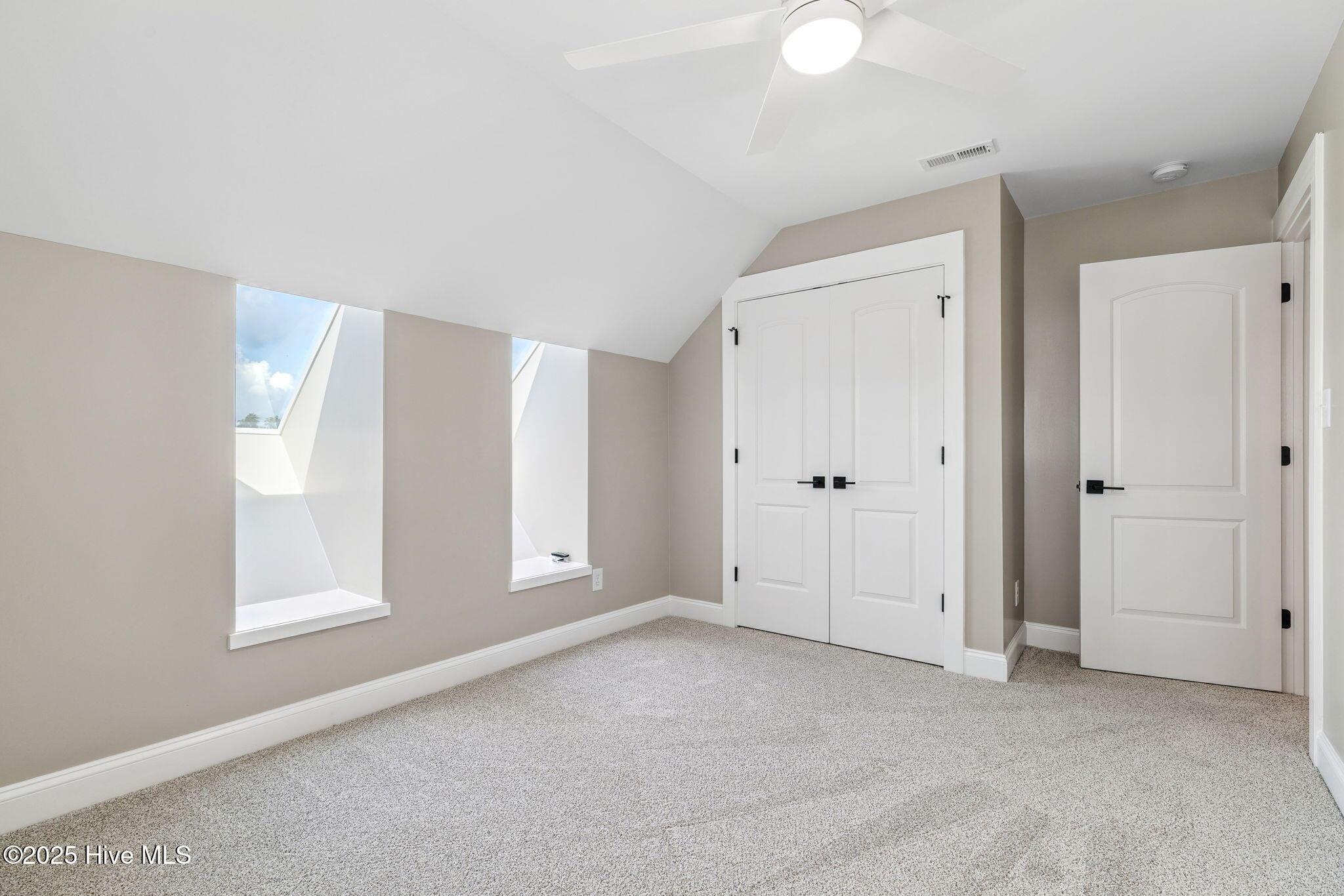 300 Georgia Avenue Property Photo 33