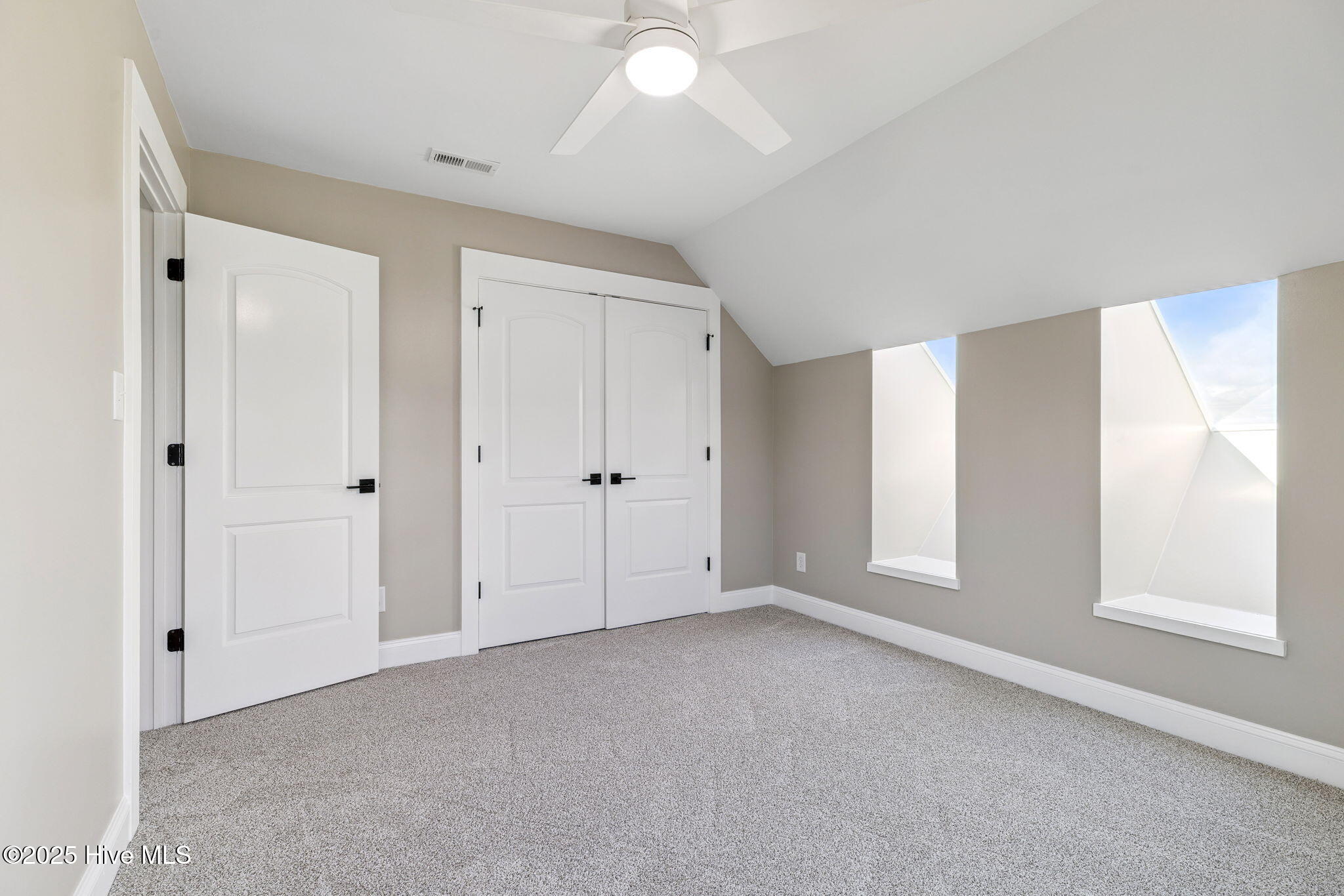 300 Georgia Avenue Property Photo 36