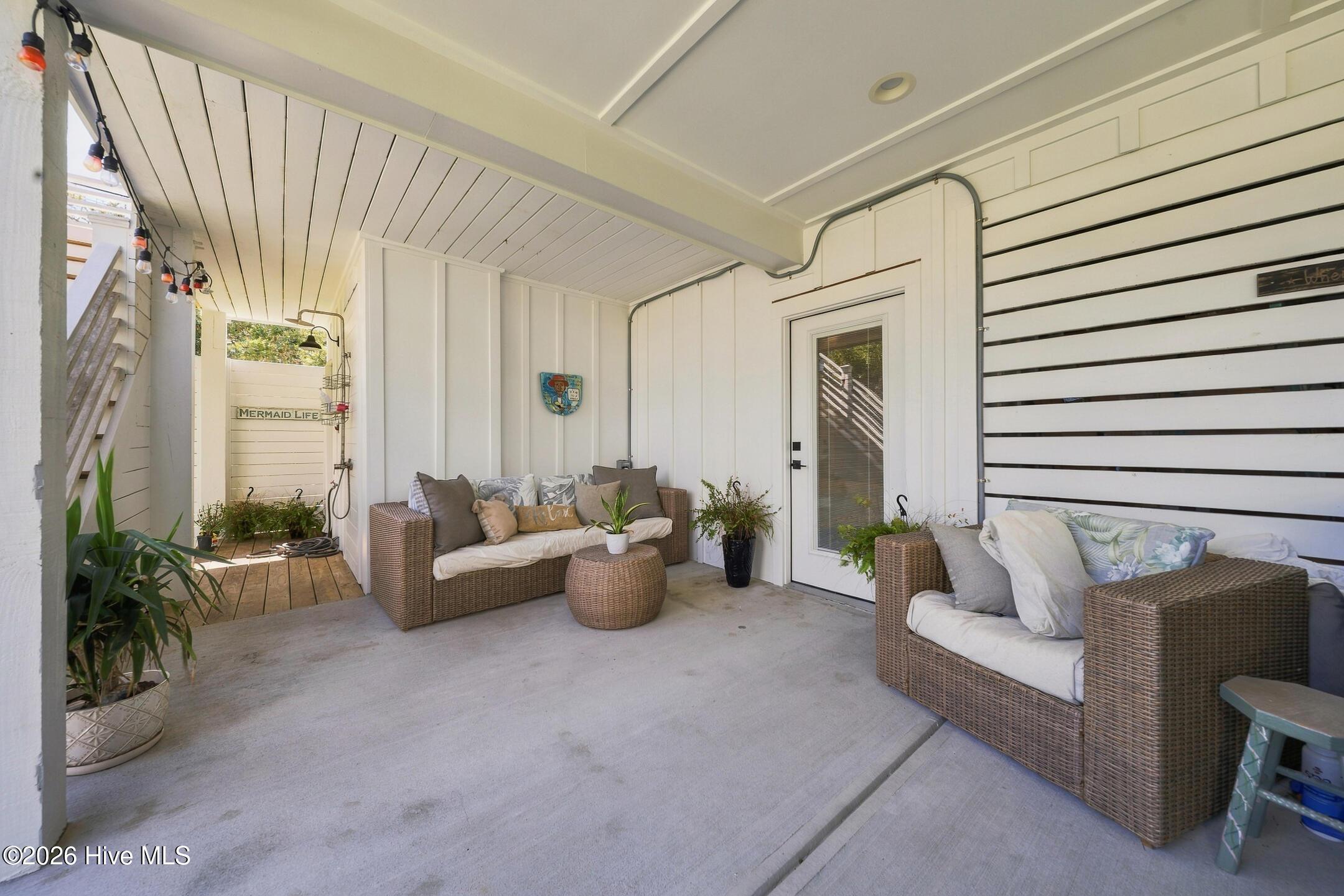 300 Georgia Avenue Property Photo 45