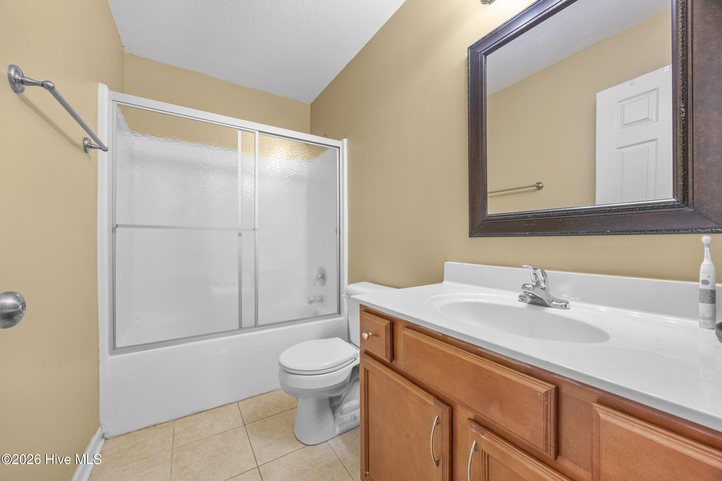 121 Saint Road Property Photo 33