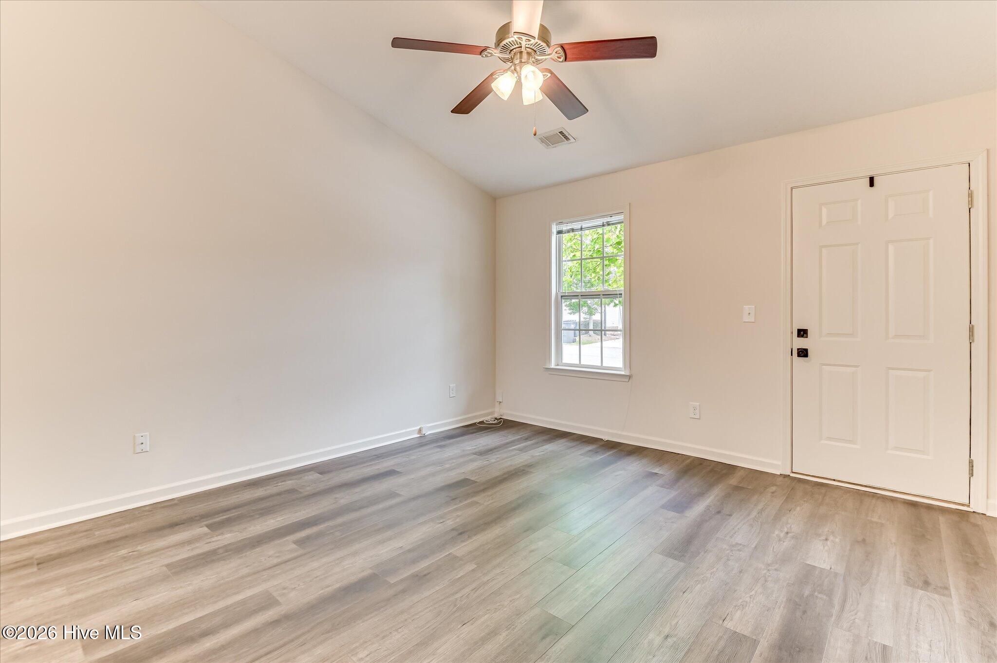 1808 Lauren Lane Property Photo 7