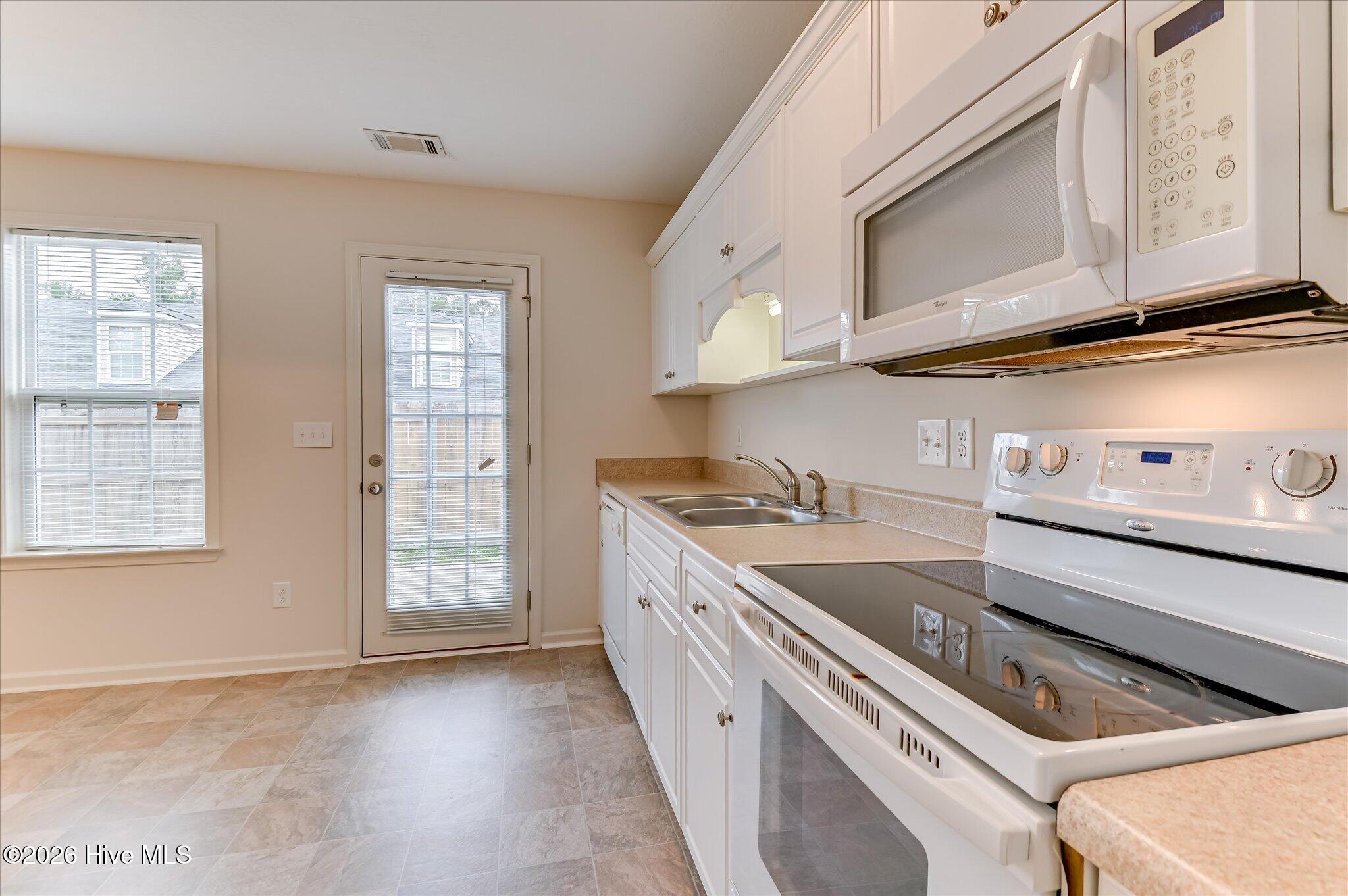 1808 Lauren Lane Property Photo 12