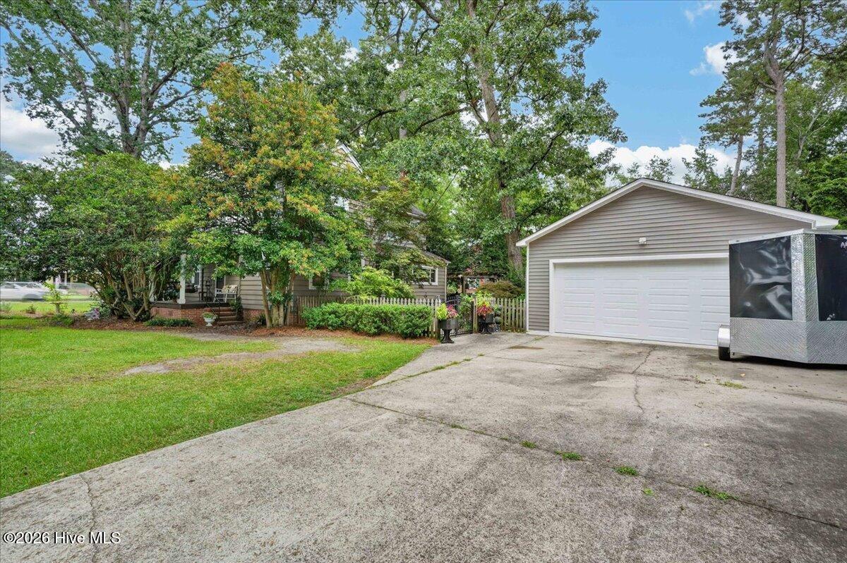 1500 E Mulberry Street Property Photo 8