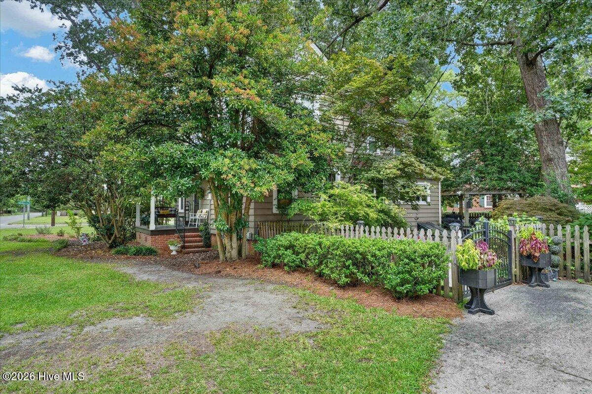 1500 E Mulberry Street Property Photo 9