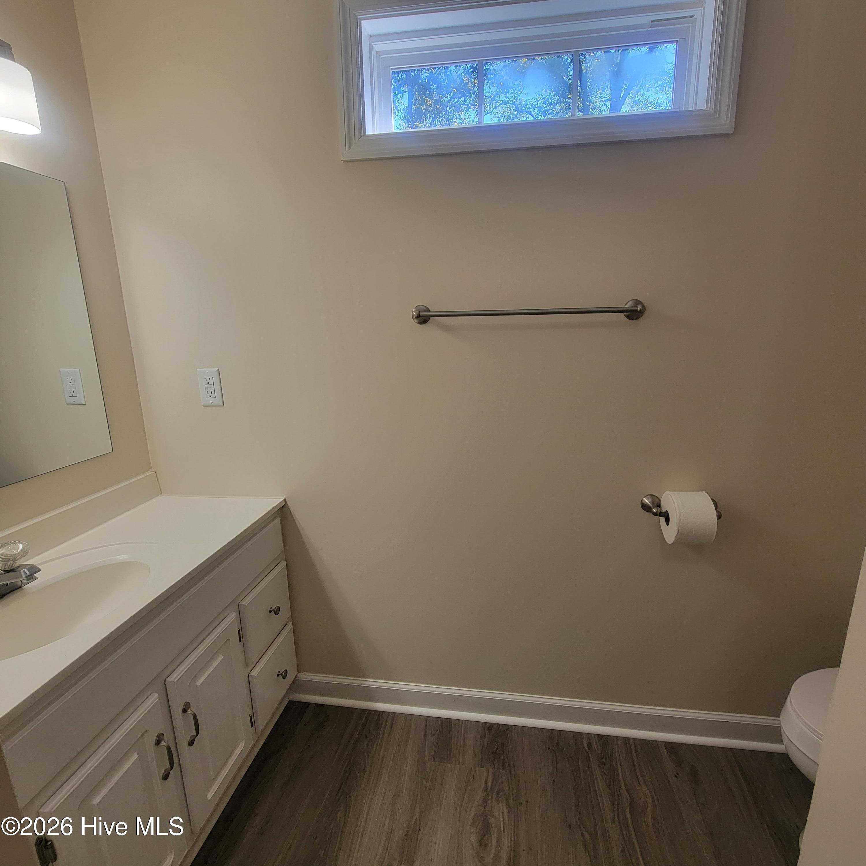 7625 Old River Road Property Photo 6