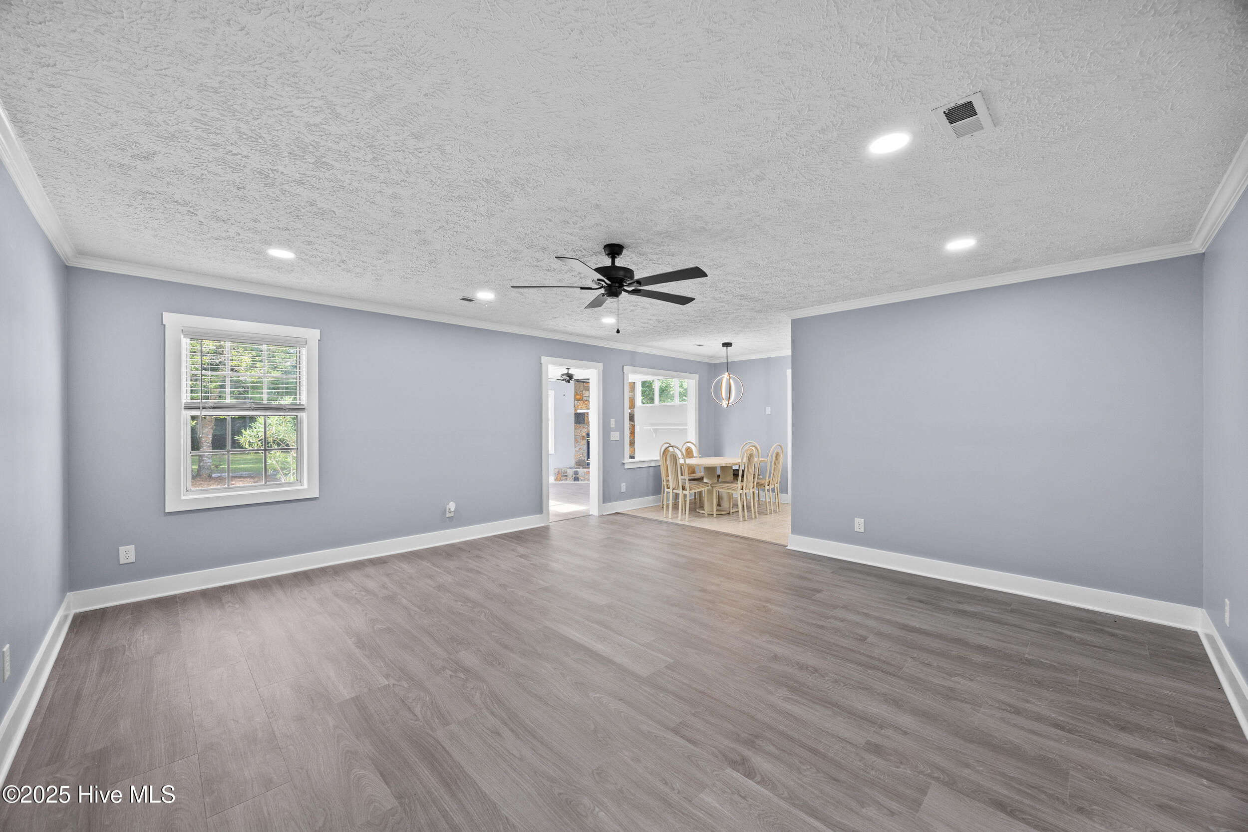 8032 Webster Court Ne Property Photo 20