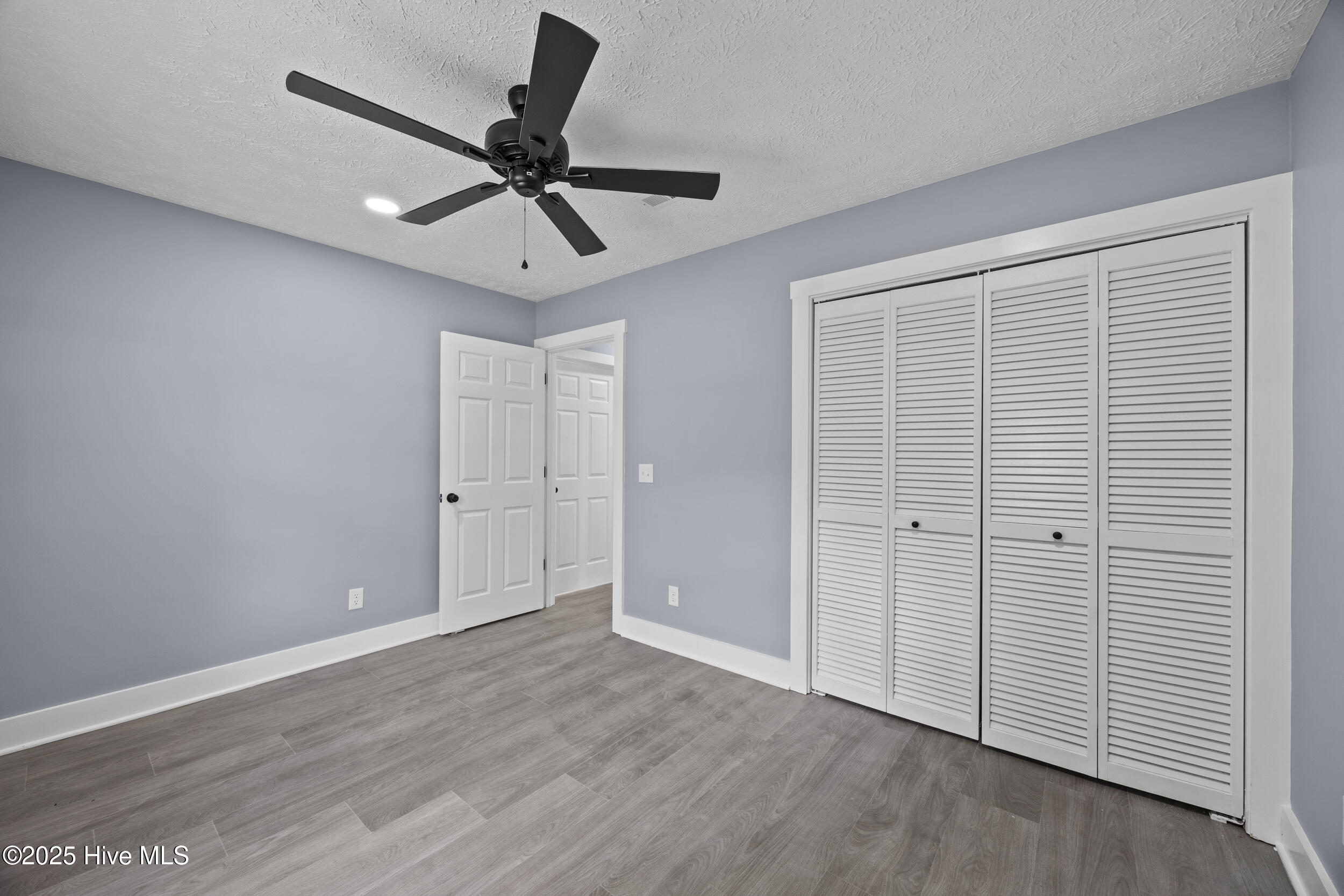 8032 Webster Court Ne Property Photo 26