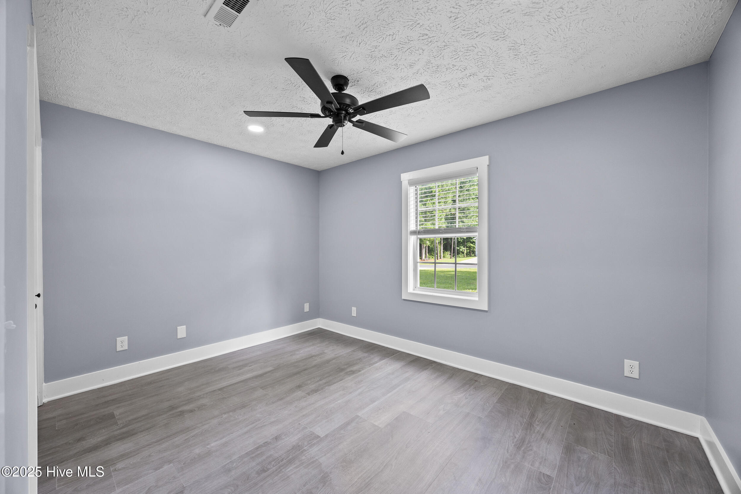 8032 Webster Court Ne Property Photo 27