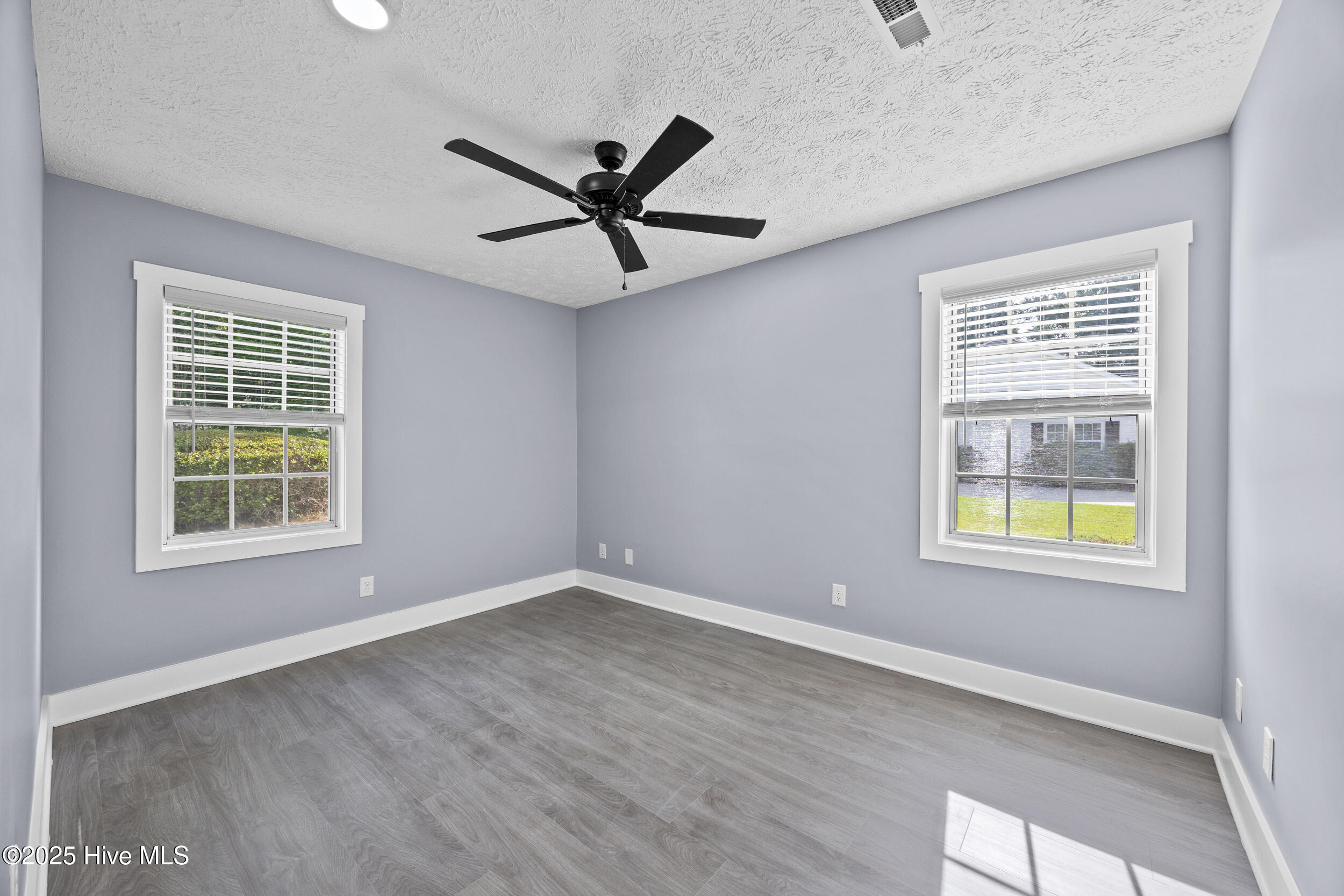 8032 Webster Court Ne Property Photo 31