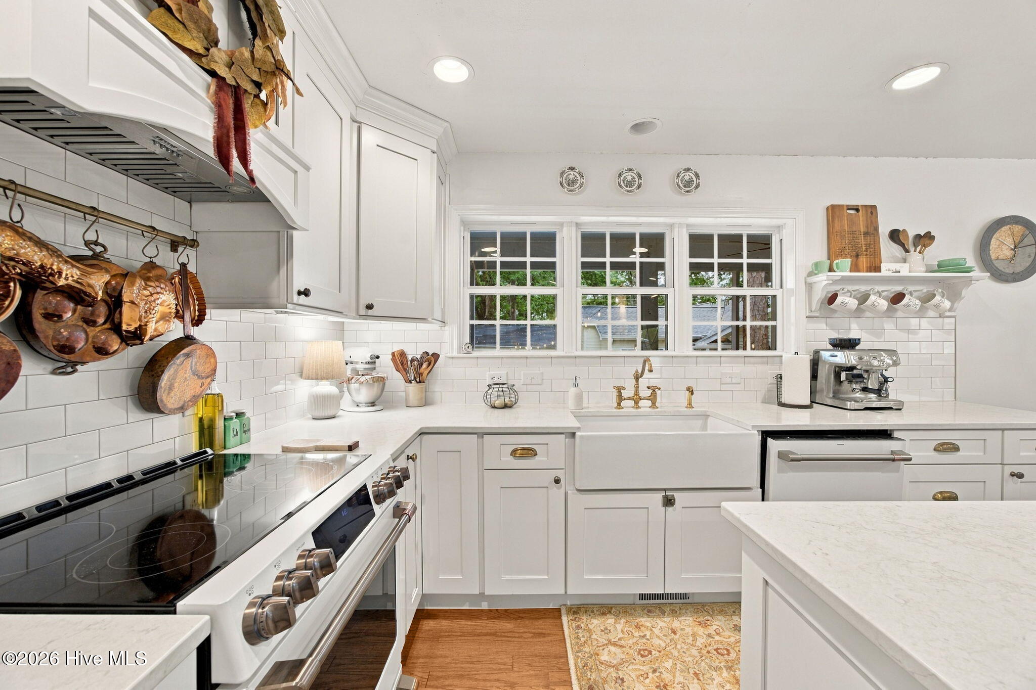 208 Park Avenue Ext Property Photo 3
